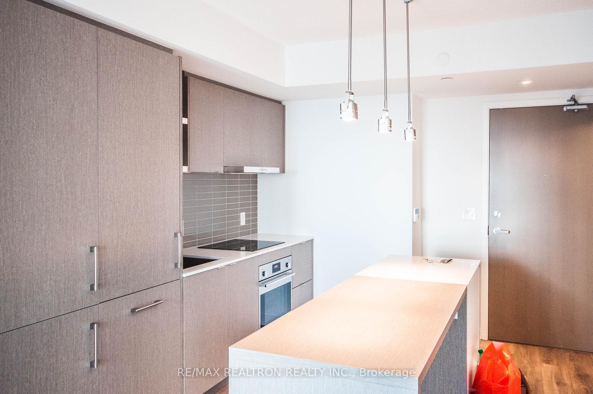 88 Harbour Street Unit 3708 photo 11