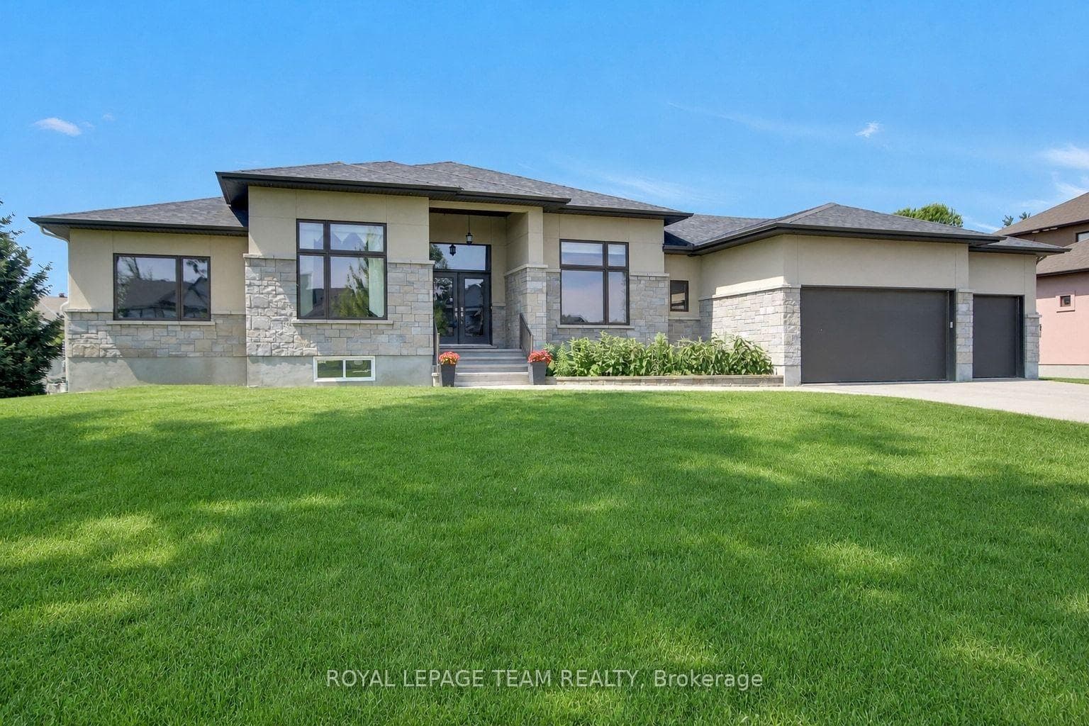 1801 CEDARLAKES Way photo 2