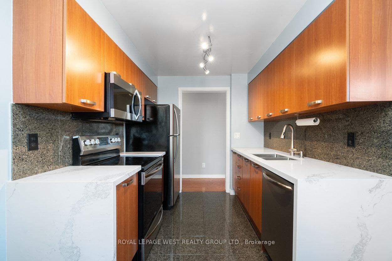 51 Harrison Garden Boulevard Unit 304 photo 18