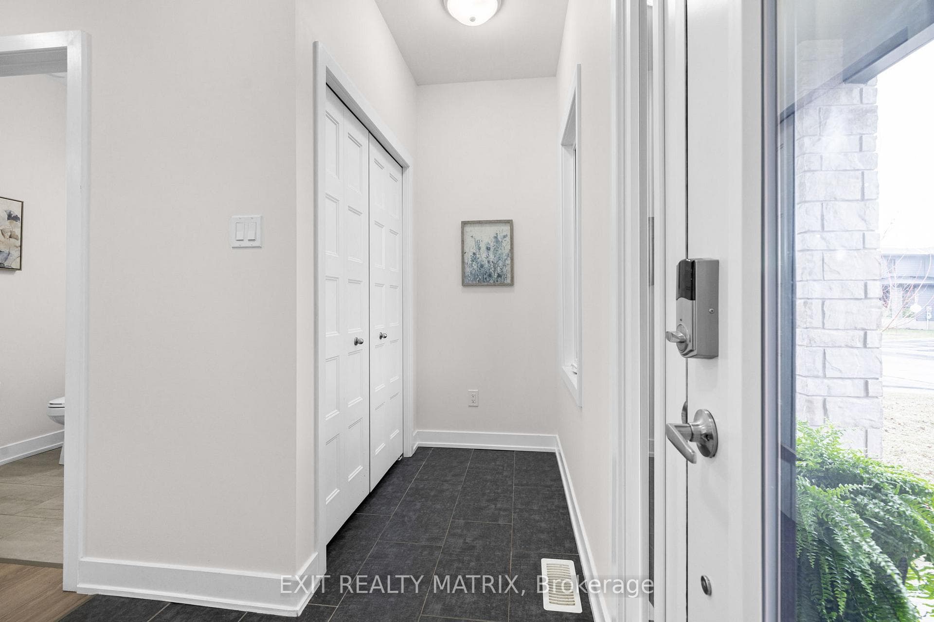 273 Moisson Street photo 5