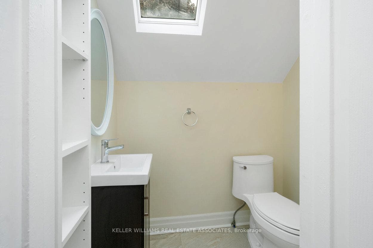 10 Joseph Street photo 24