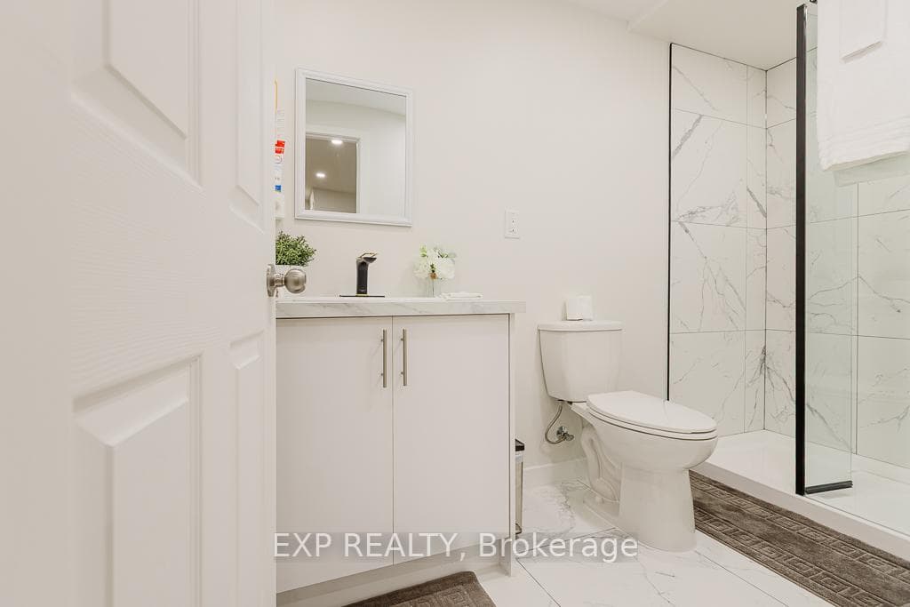 194 Willow Creek Circle Unit B photo 23