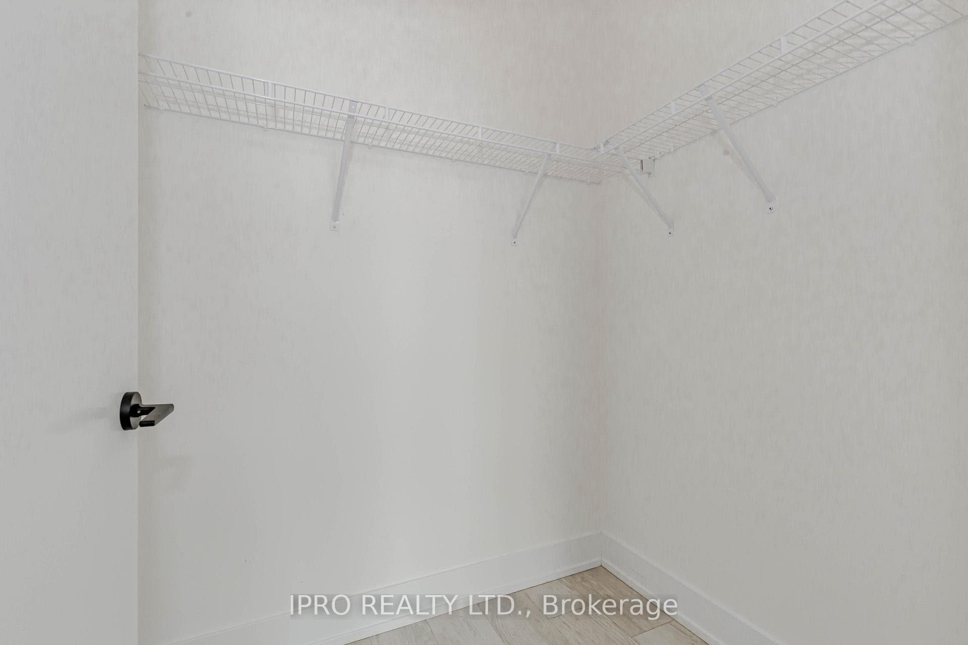 2450 OLD BRONTE Road Unit 624 photo 20