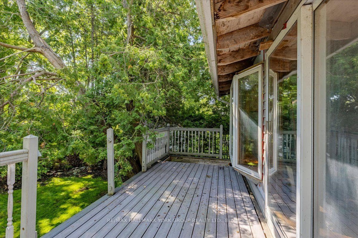 311 Lake Drive photo 28