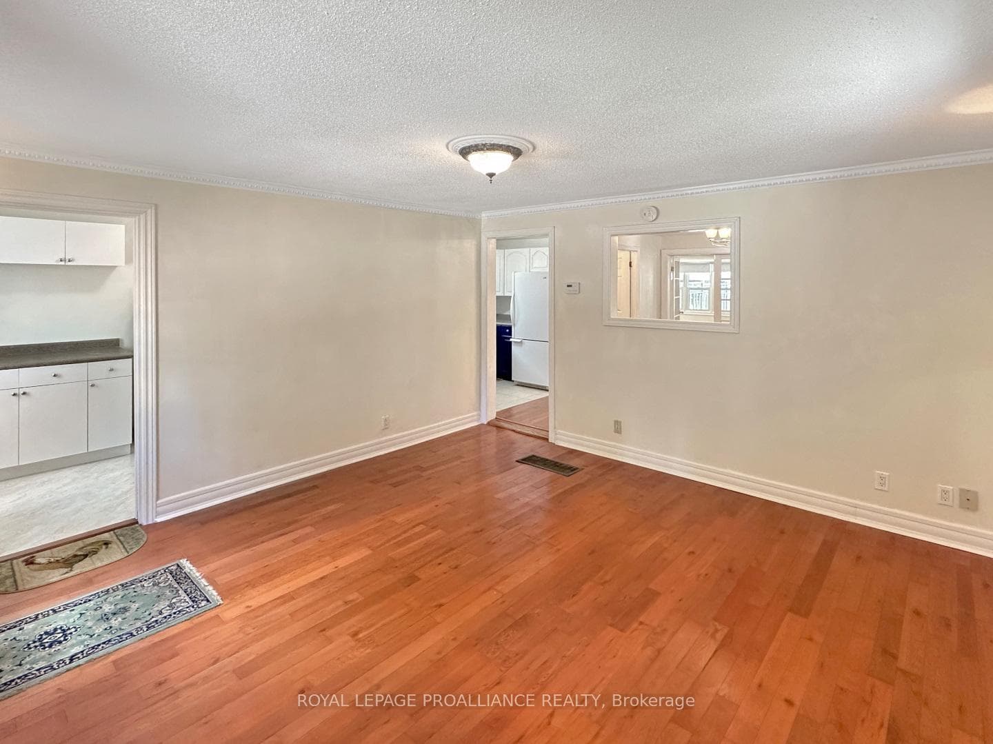 205 St Lawrence Street photo 7