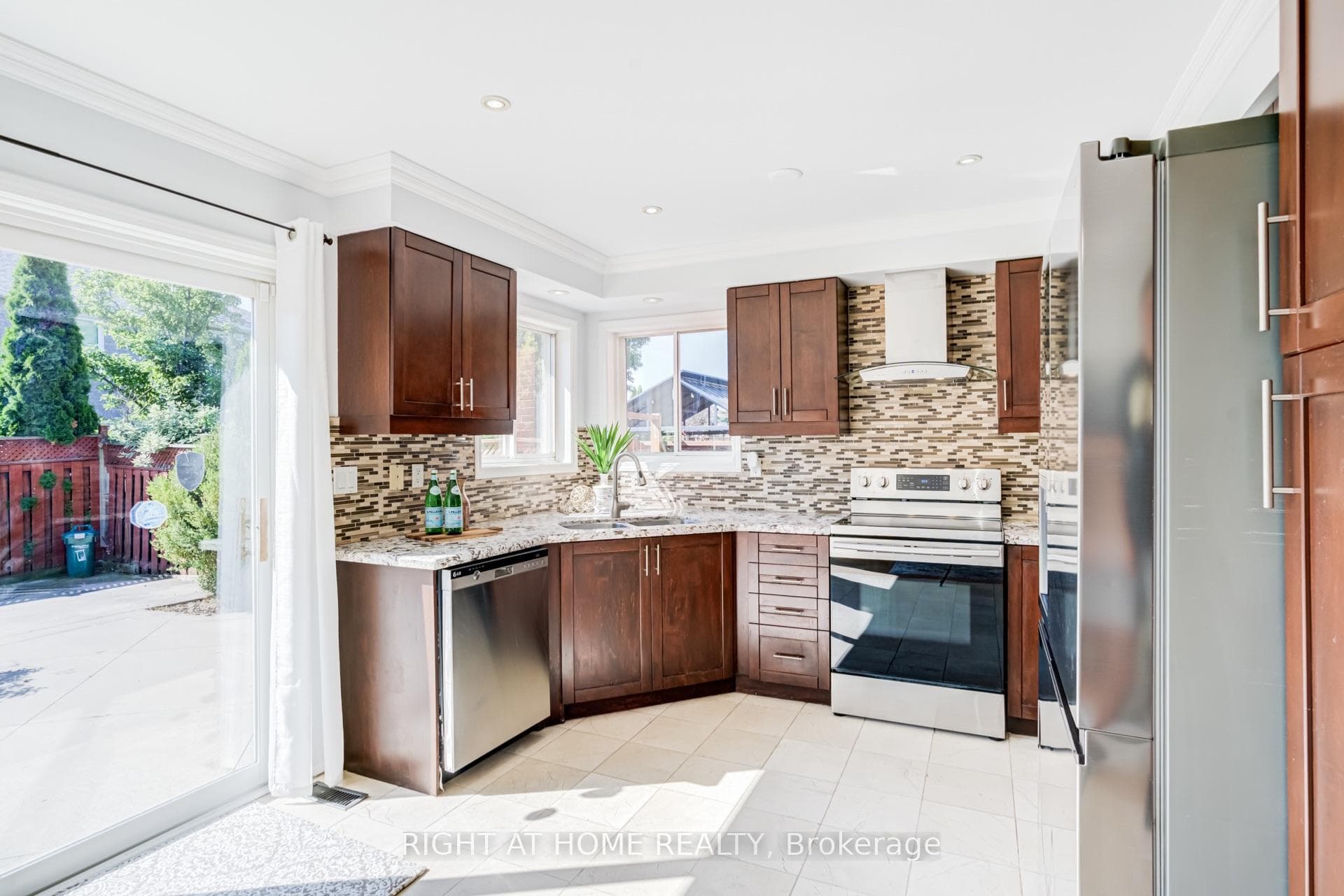 7460 Terragar Boulevard photo 12