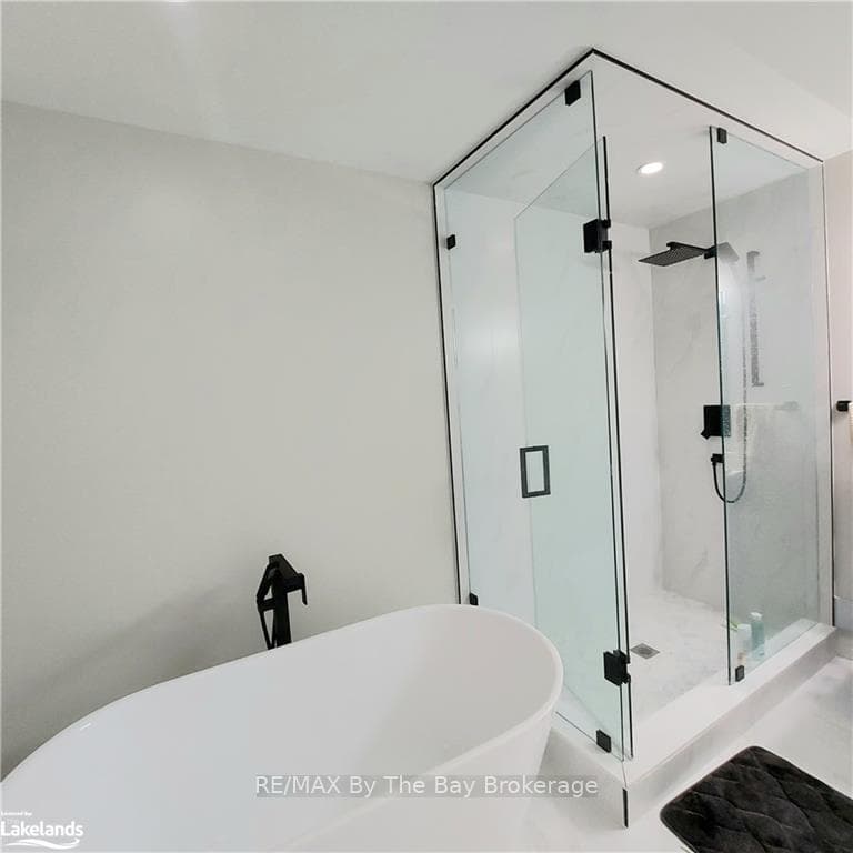 92 BERKELY Street Unit B photo 19