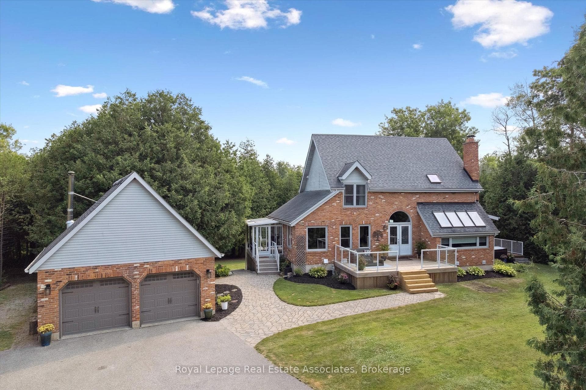 23 Brock Road photo 1