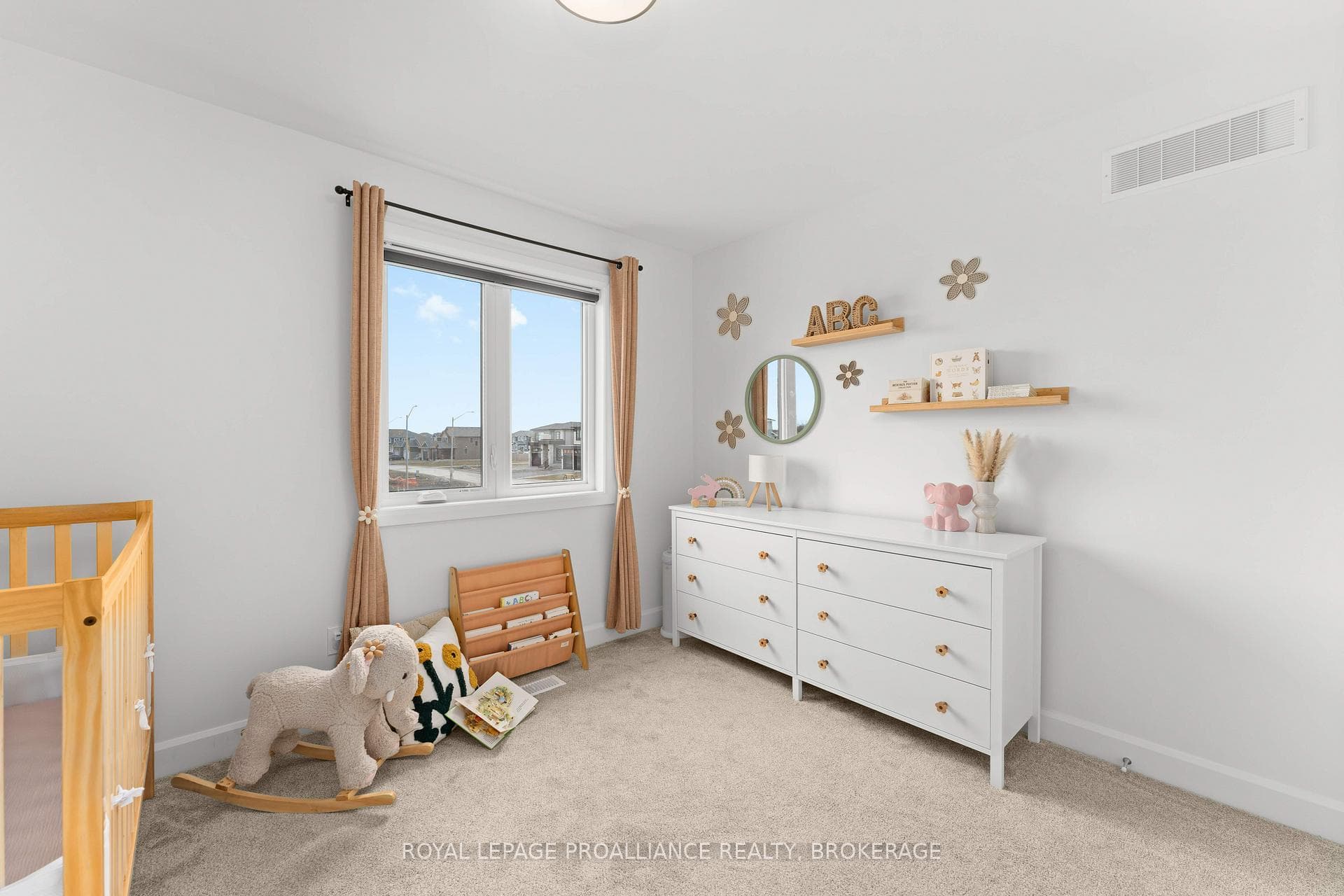 223 Superior Drive photo 36
