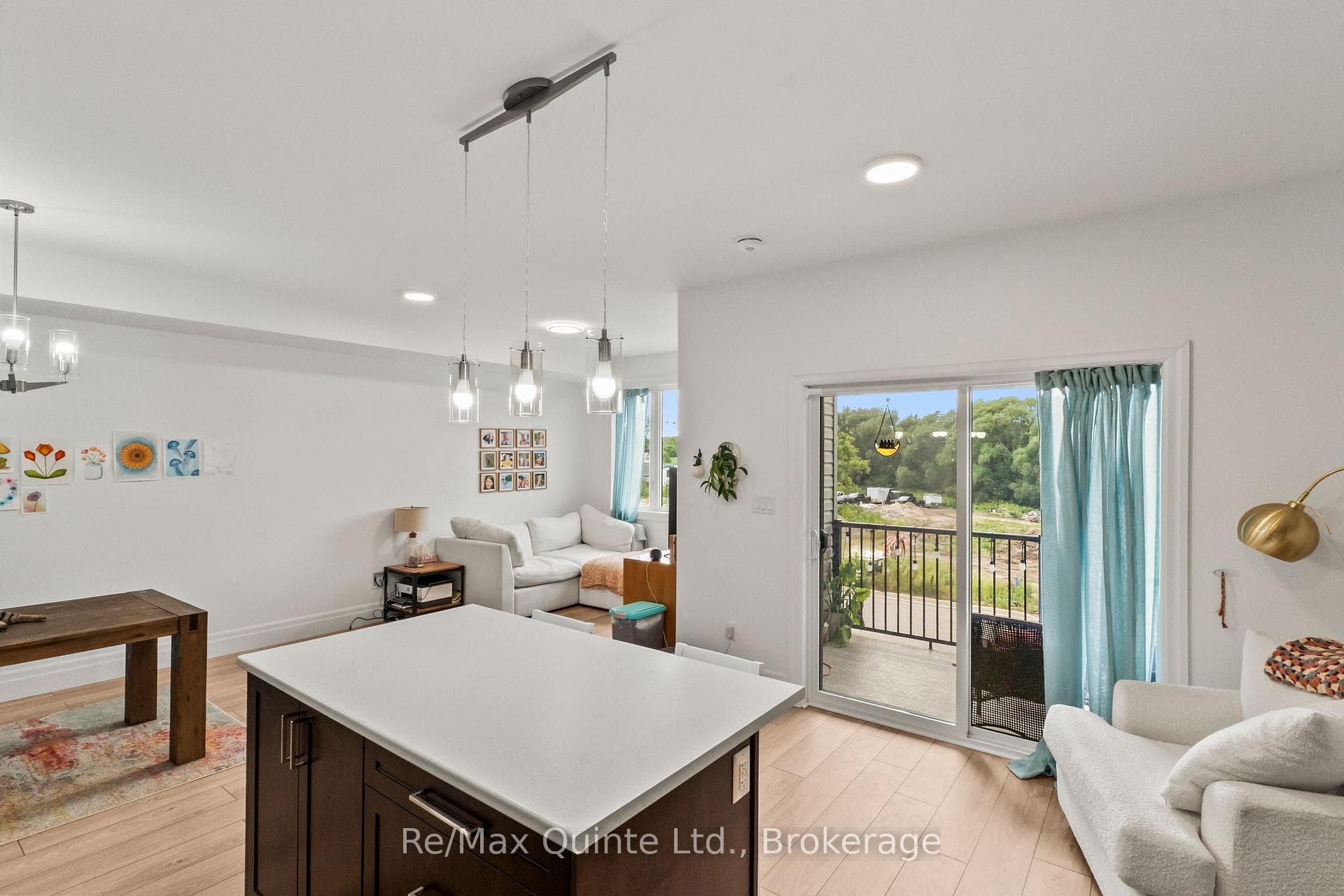107 Buchanan Avenue photo 15
