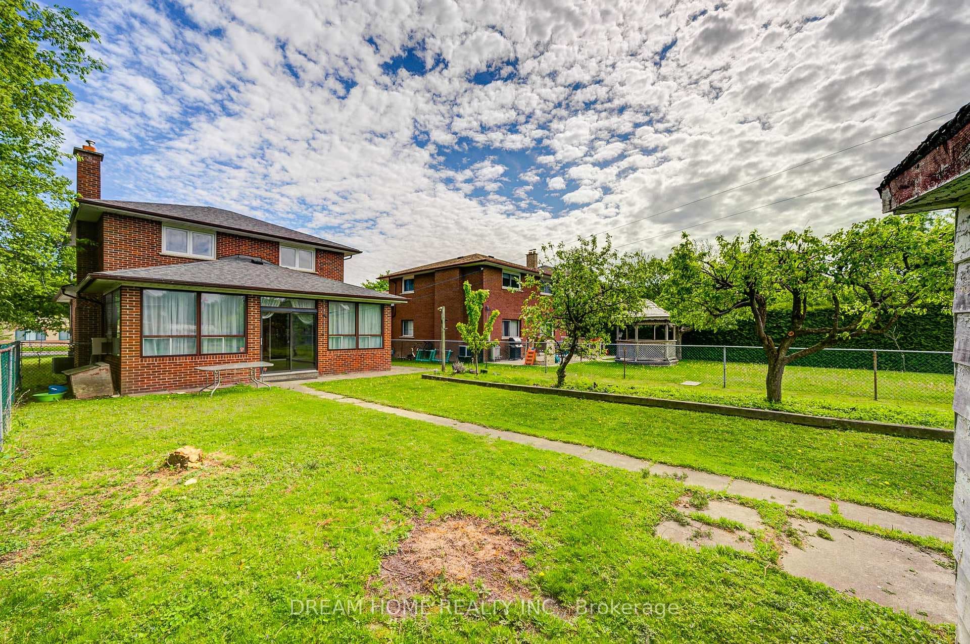 98 Weldrick Road photo 26