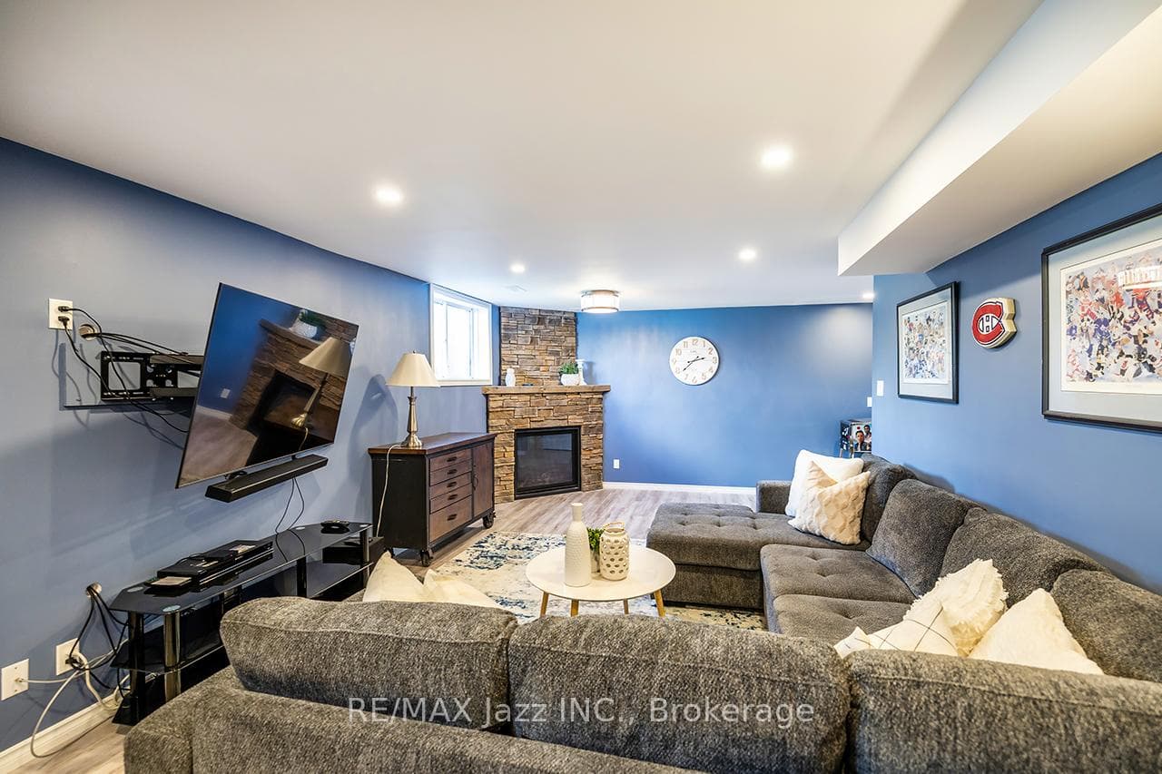 1 MILLPOND Lane photo 24