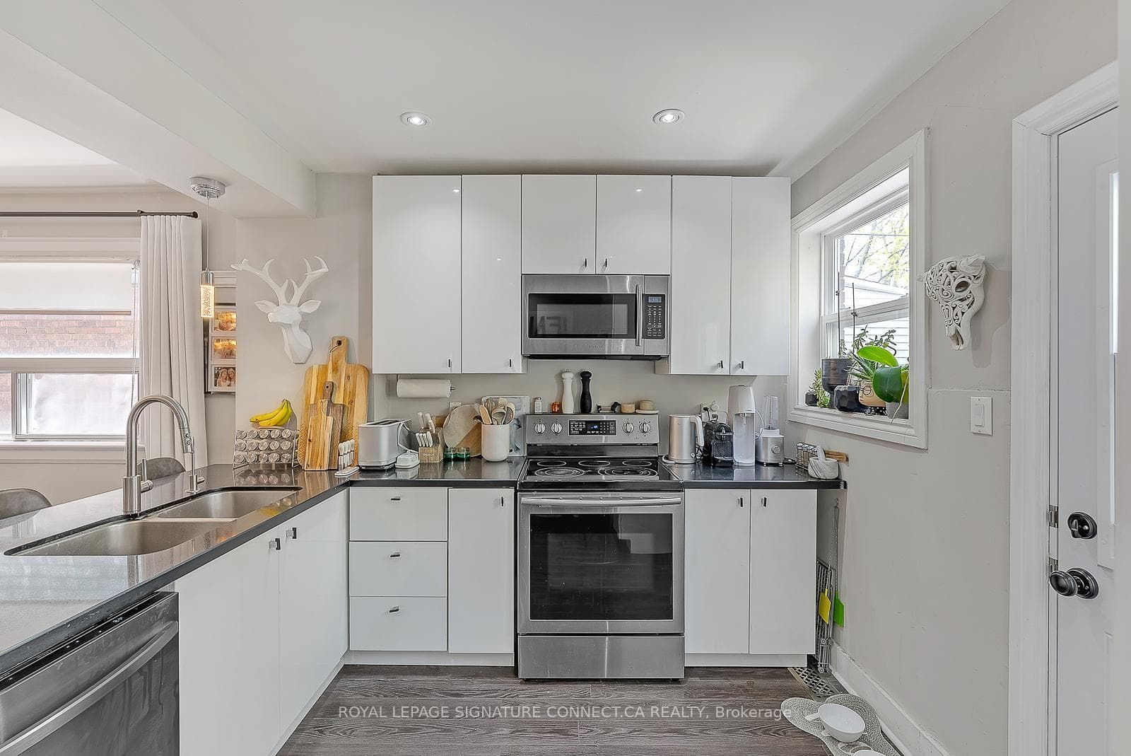 80 Oakcrest Avenue photo 18