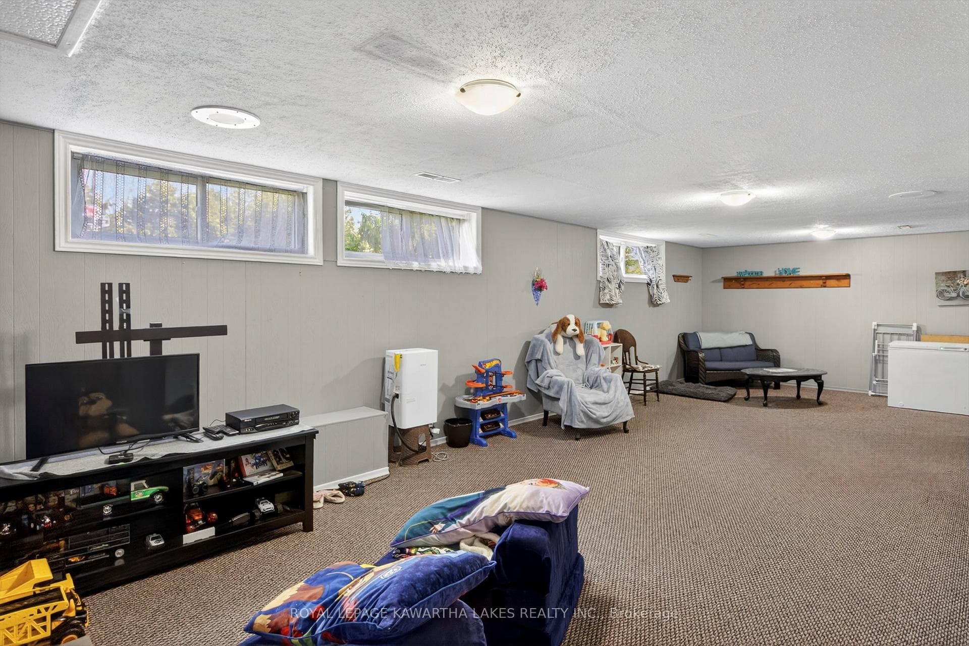 2 Linwood Road photo 33