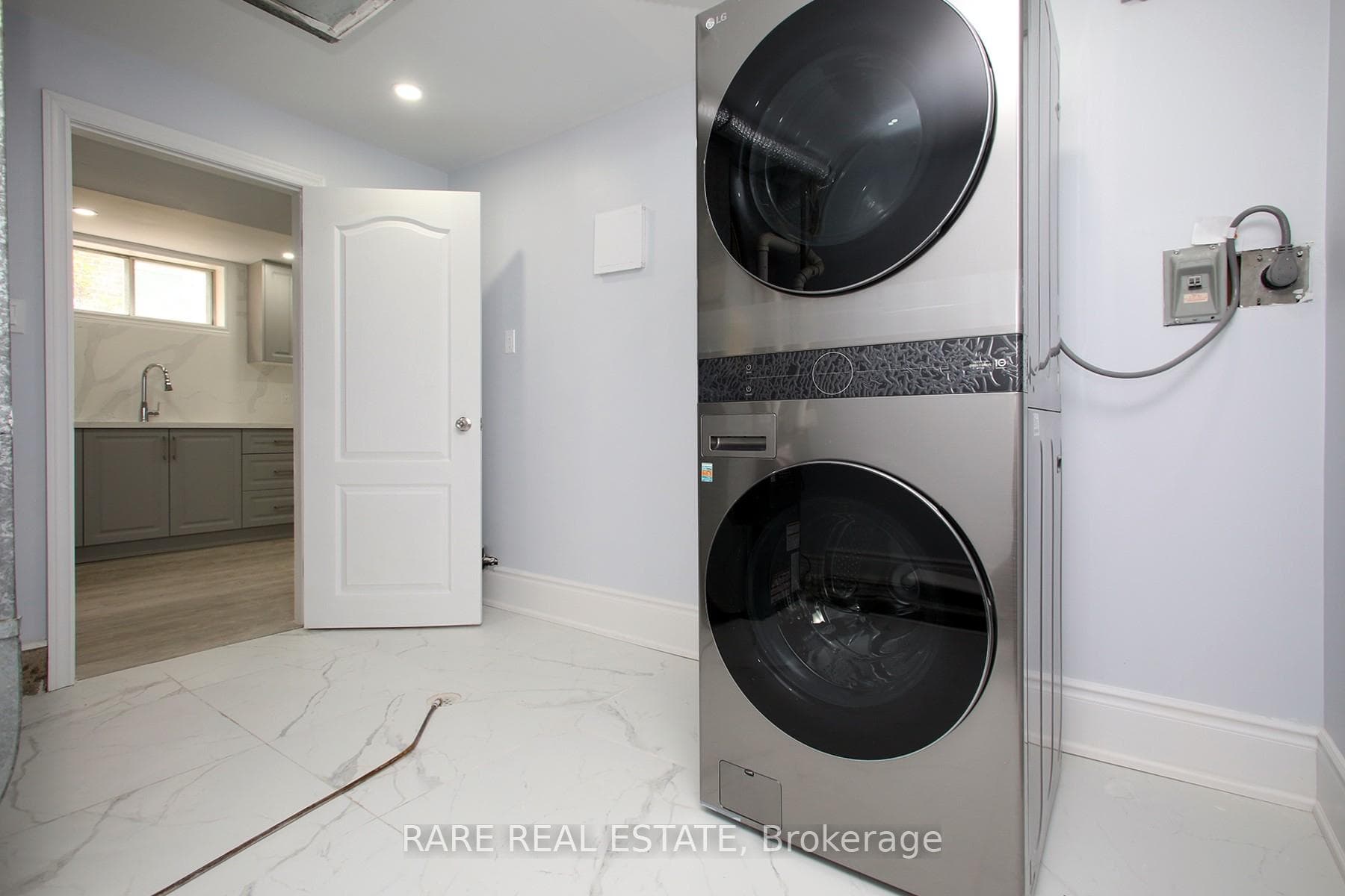 95 Futura Drive Unit Bsmt photo 11