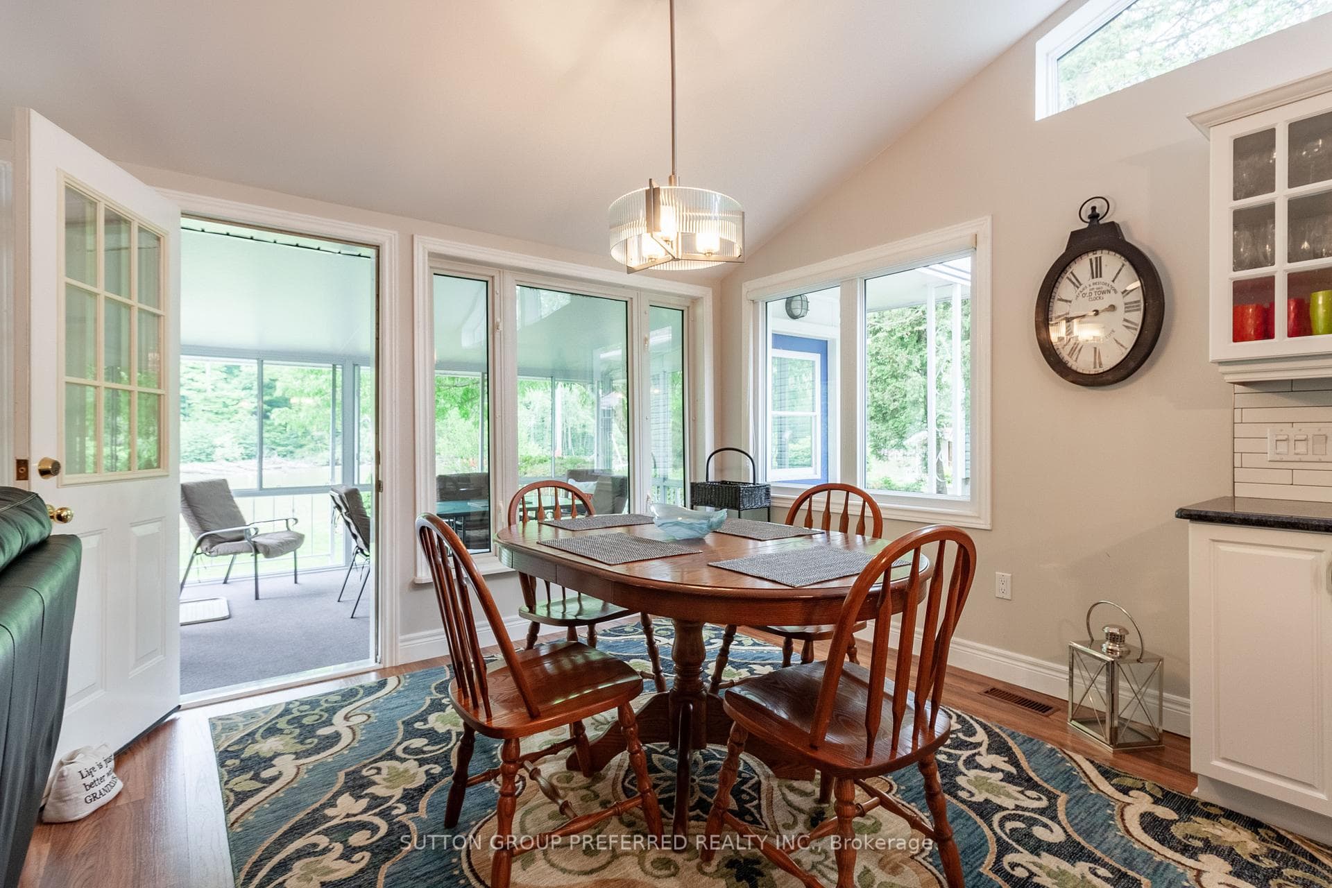 3270 Colin Street photo 20