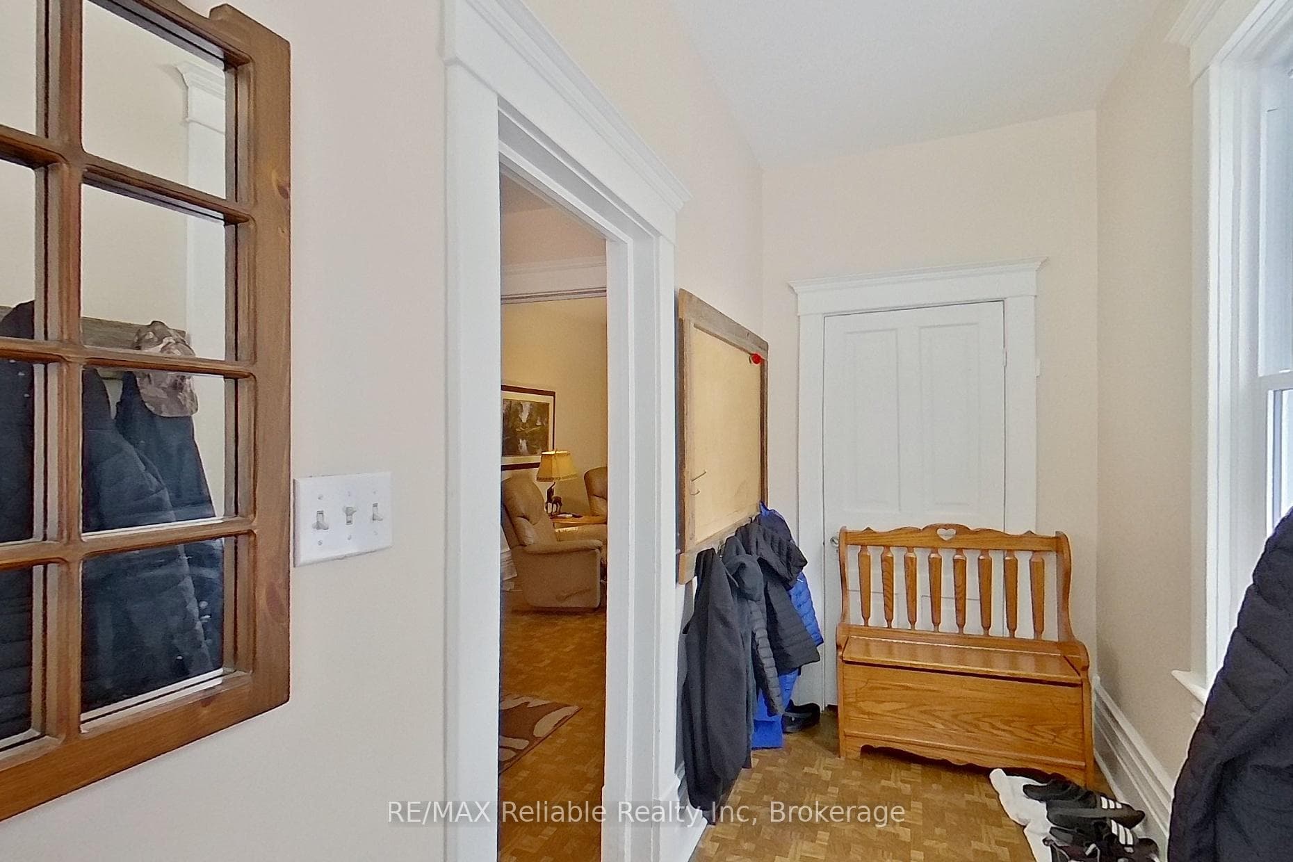 121 Brock Street photo 2