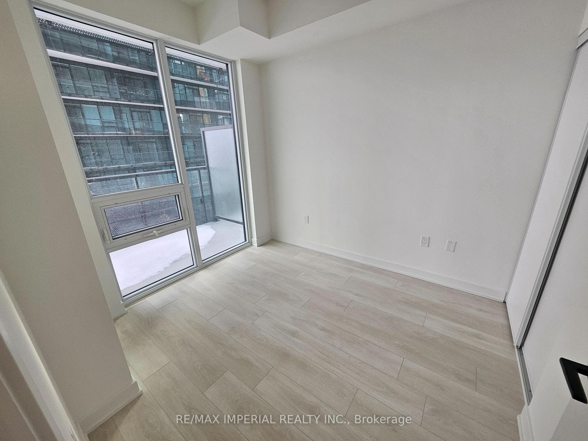117 Broadway Avenue Unit 2111 North photo 7
