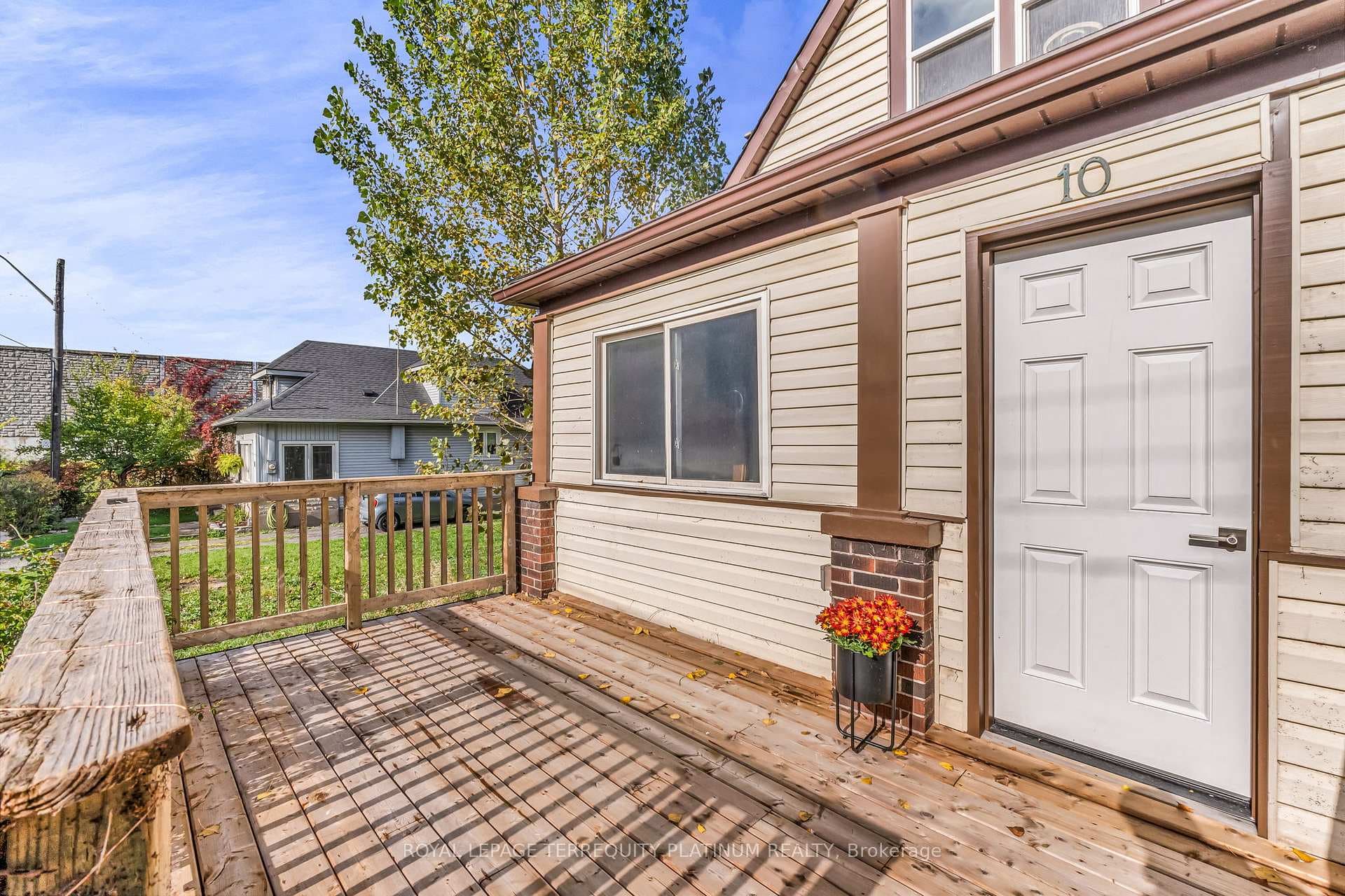 10 Locarno Avenue photo 4
