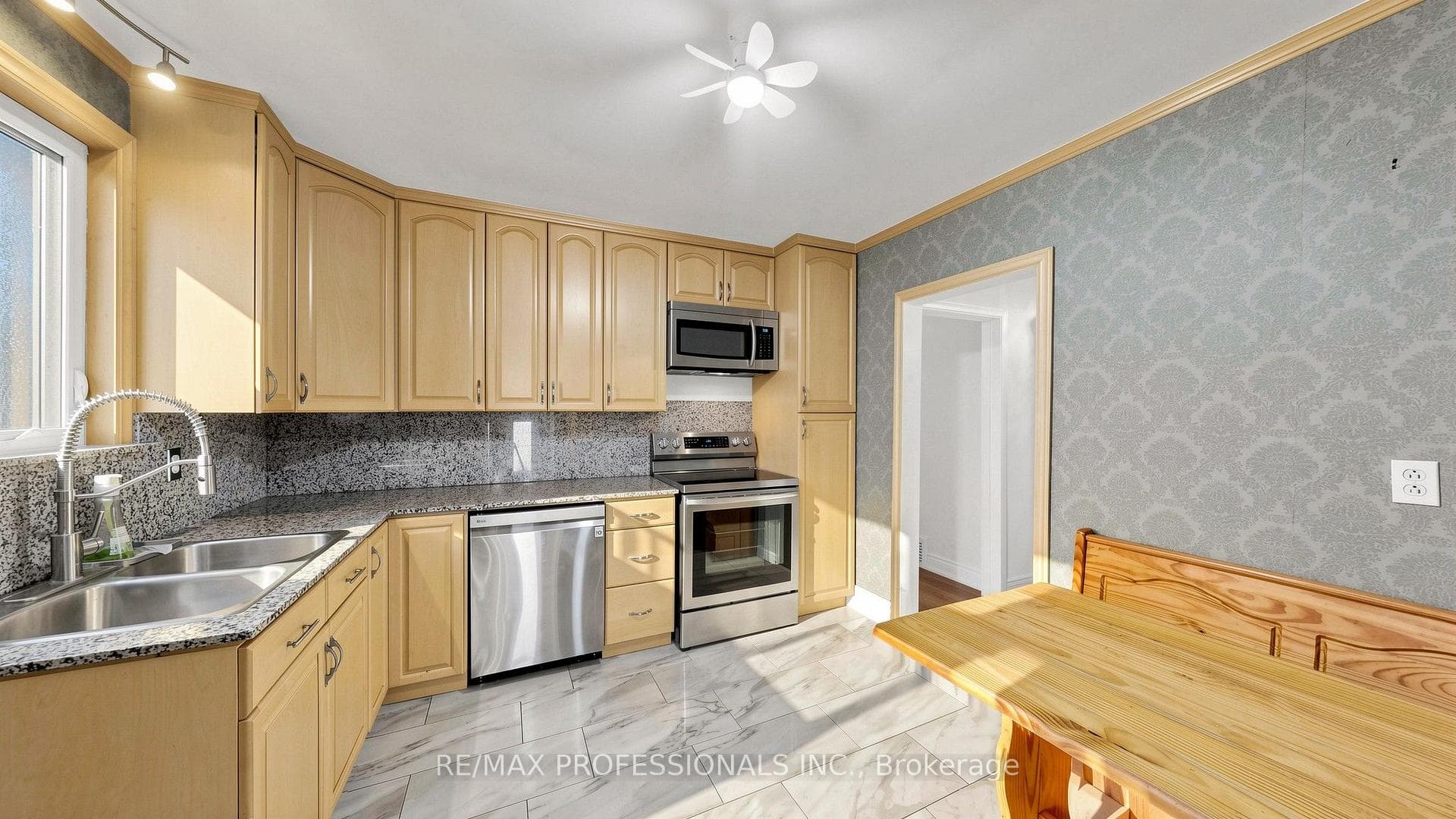 32 Sellmar Road photo 10