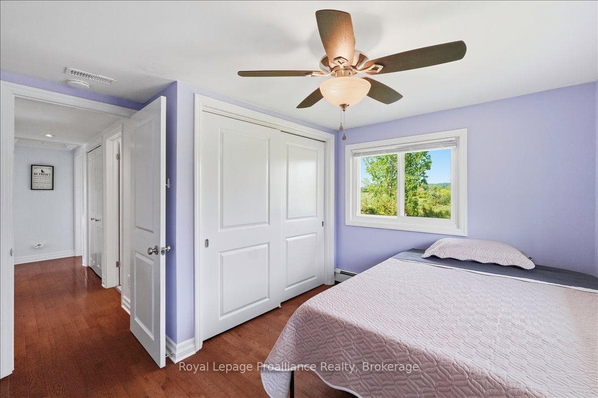 229 Henry Street photo 21