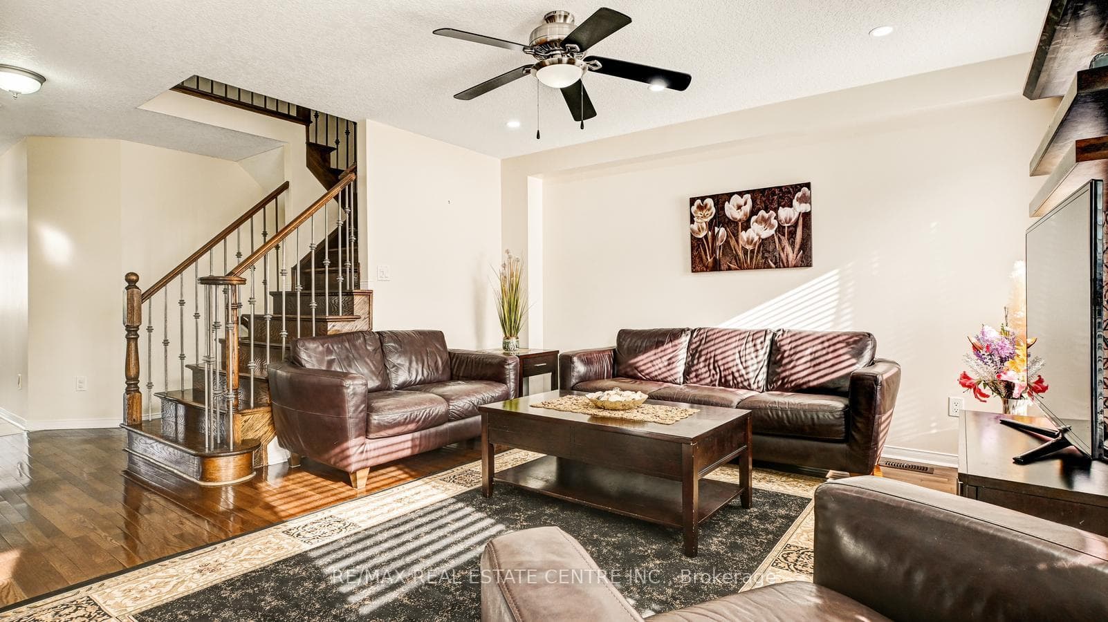 19 Yeaman Drive photo 9