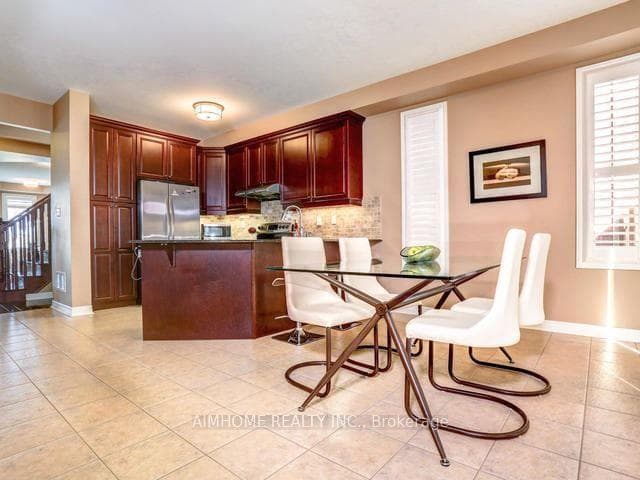 69 James Parrott Avenue photo 5
