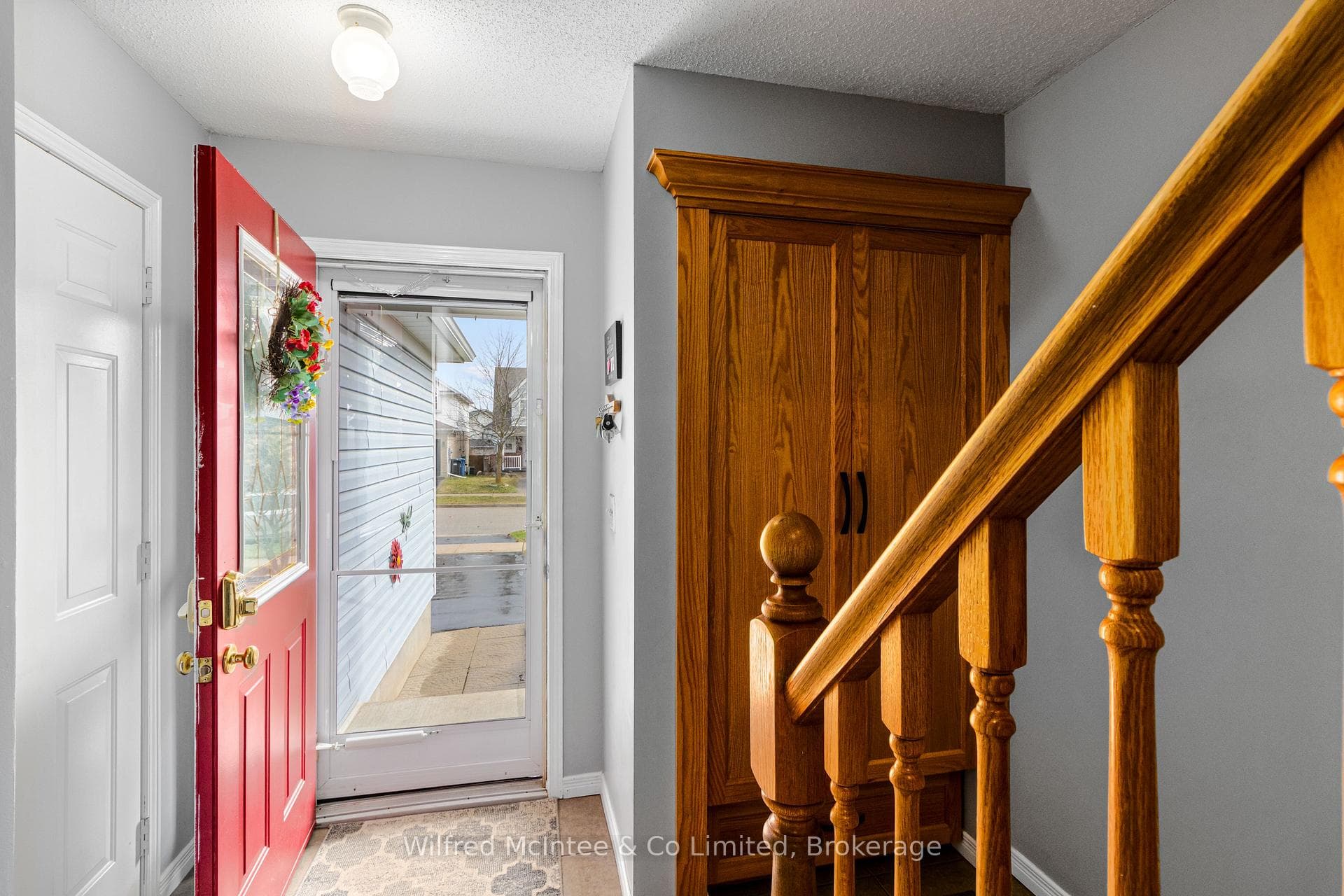 50 Starview Crescent photo 6