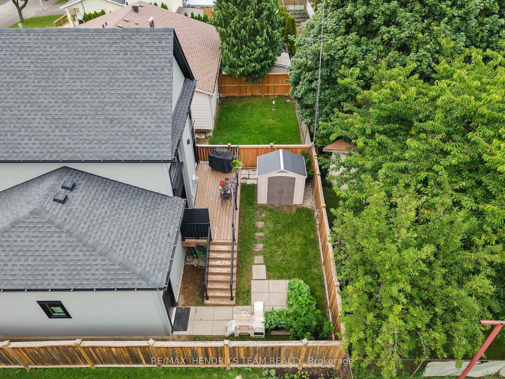 8 Stanmary Drive photo 42