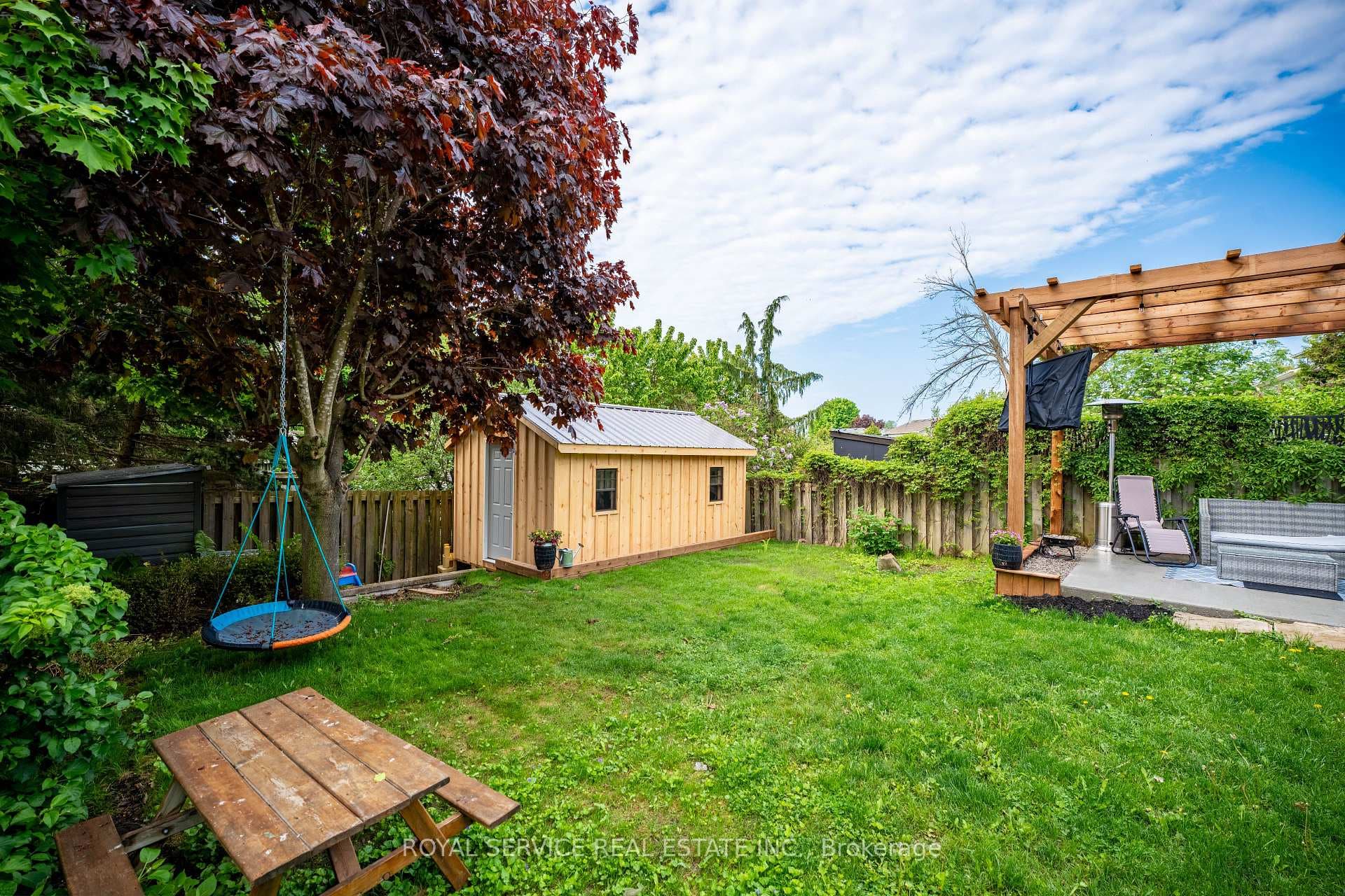 13 Burnham Boulevard photo 12