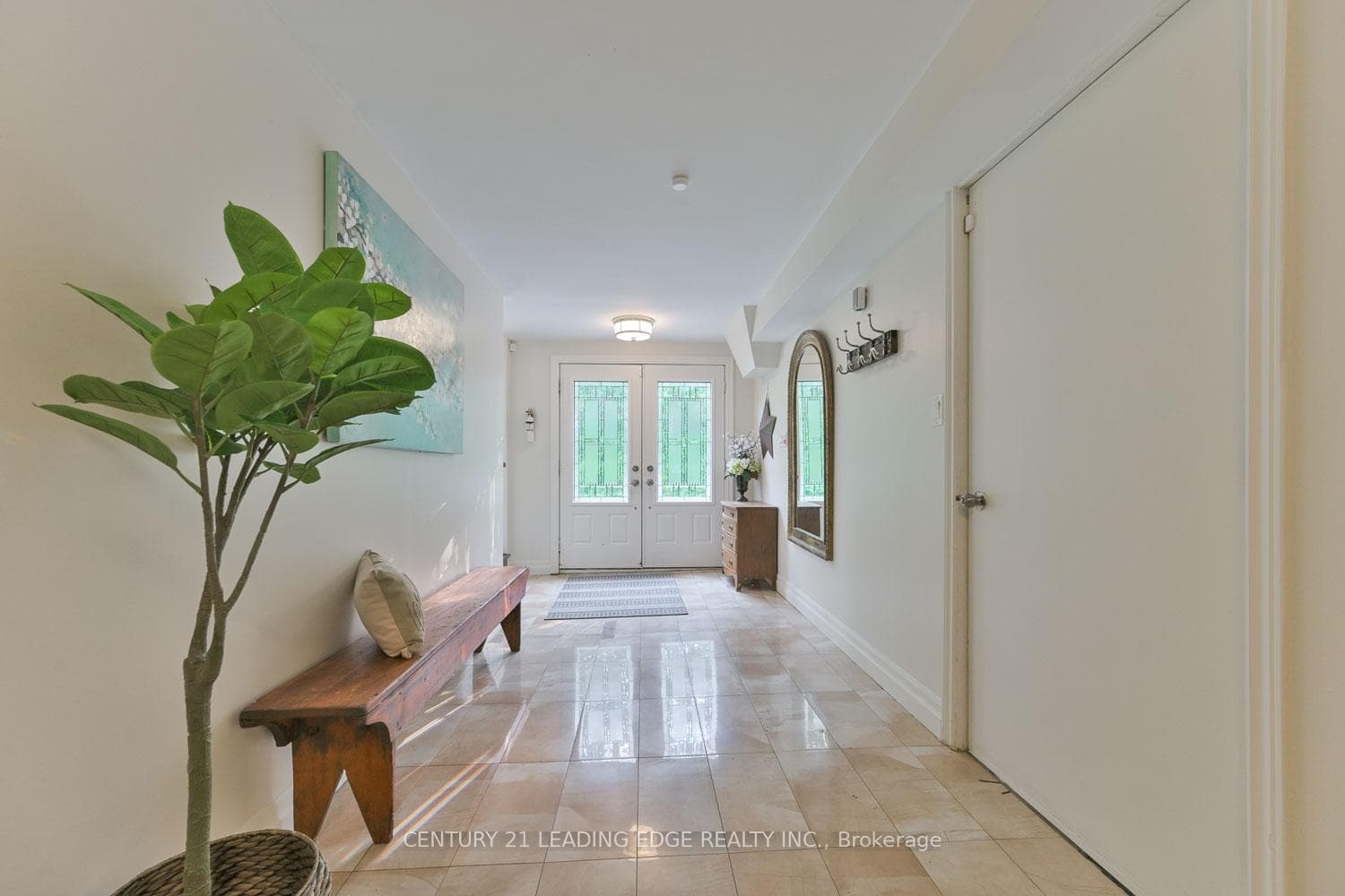 5845 Aurora Road photo 5