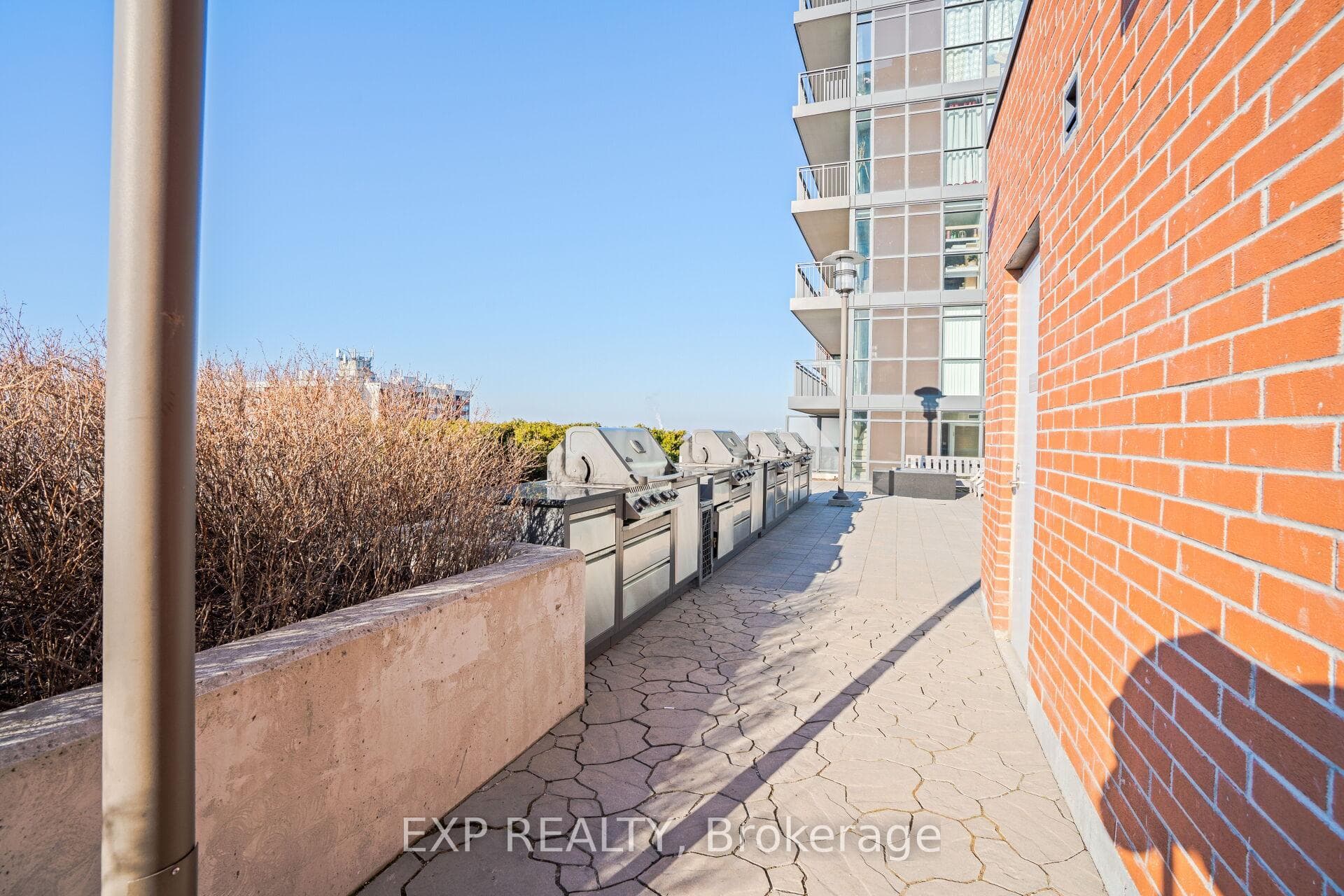 830 Lawrence Avenue Unit 540 photo 28