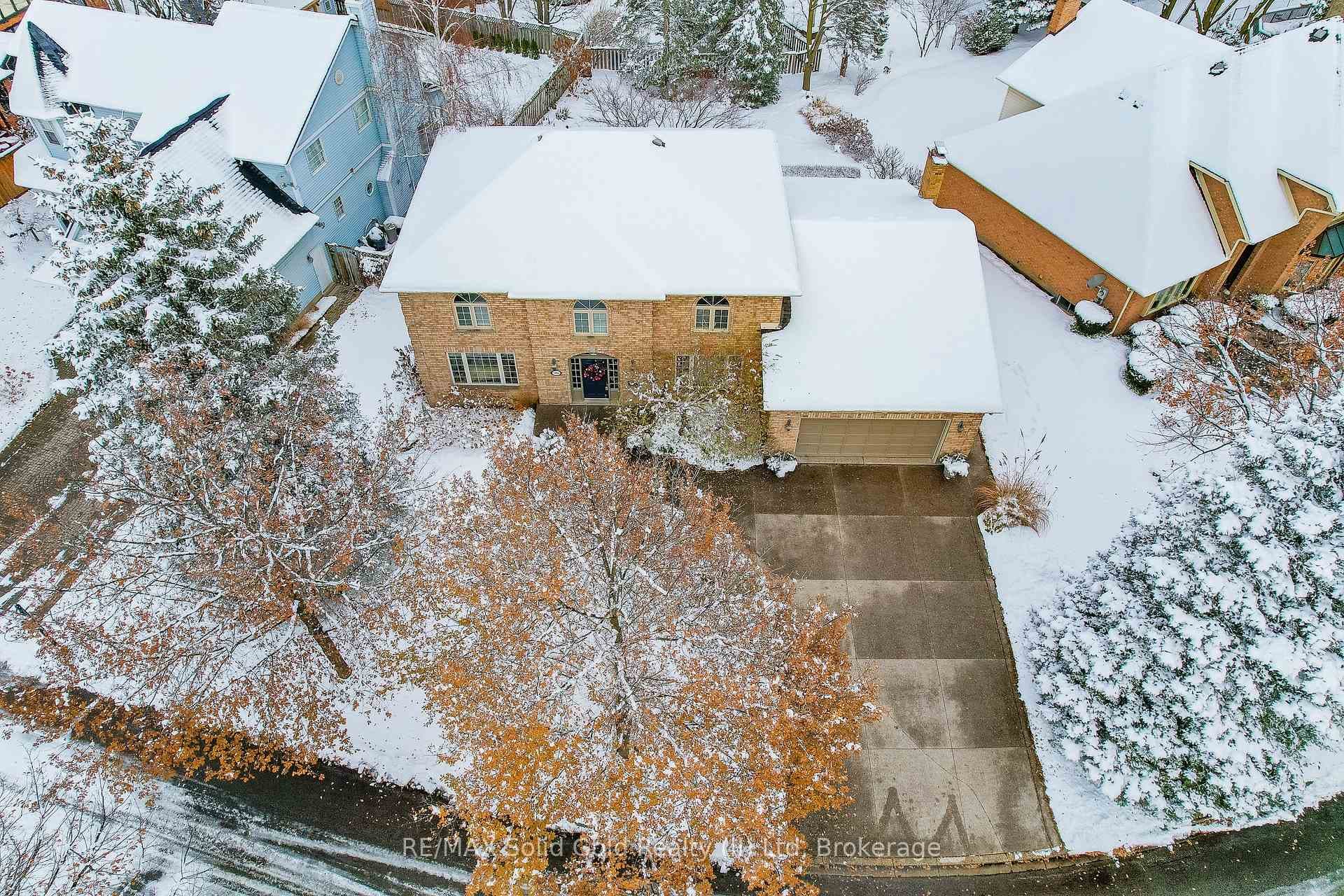 586 Guildwood Place photo 34