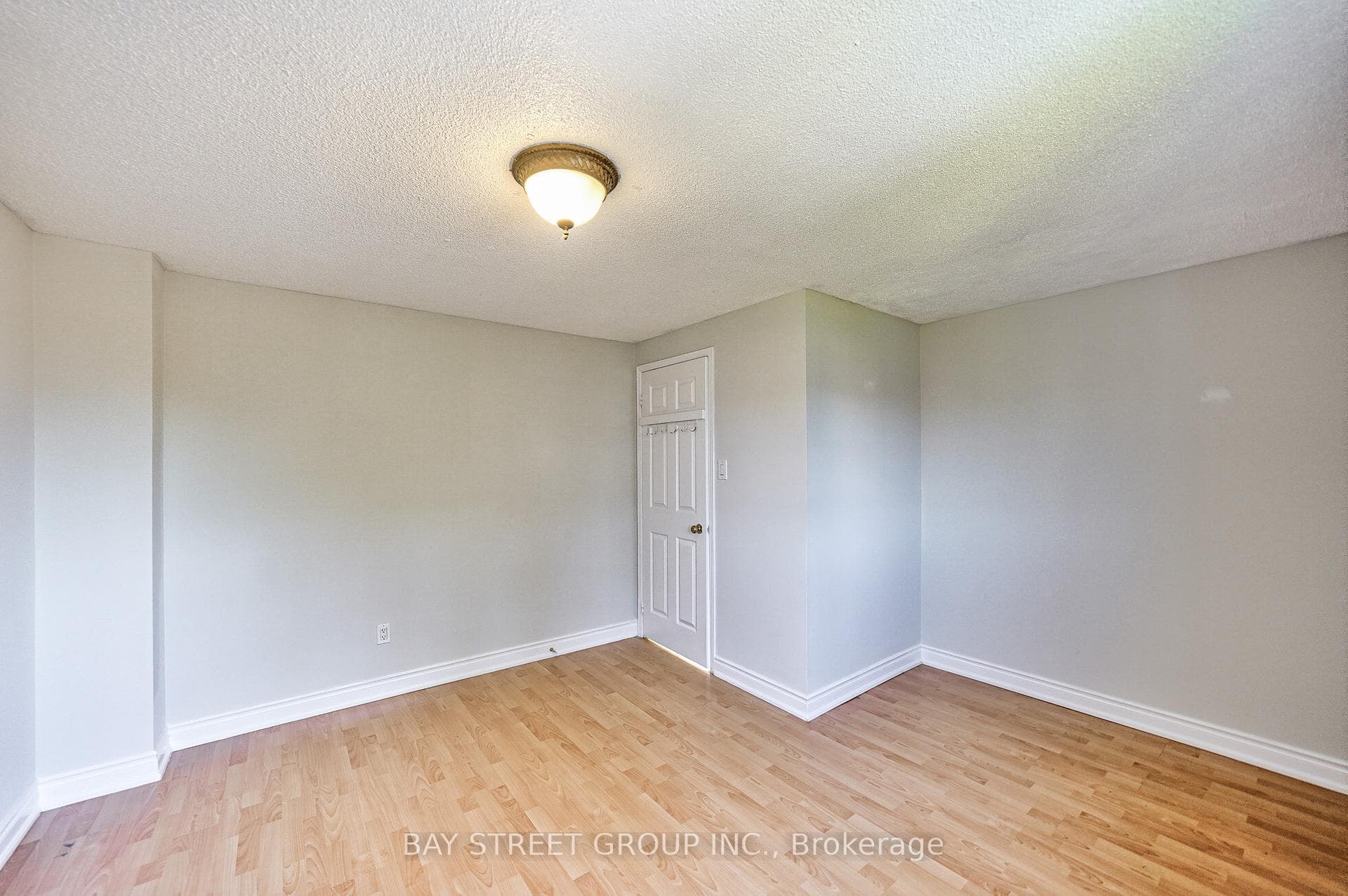 6096 Silken Laumann Way photo 23