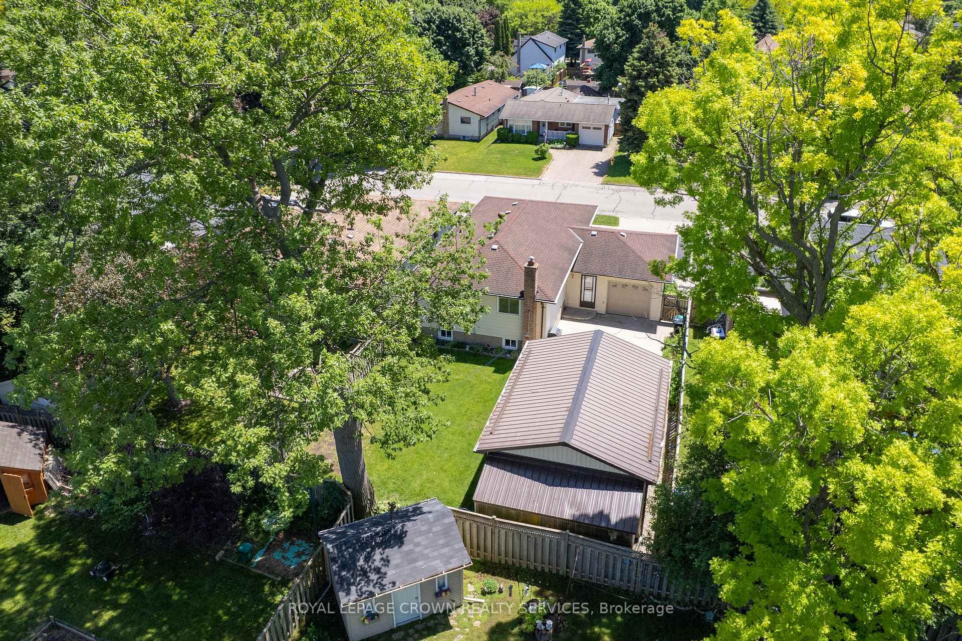 35 Barnicke Drive photo 40