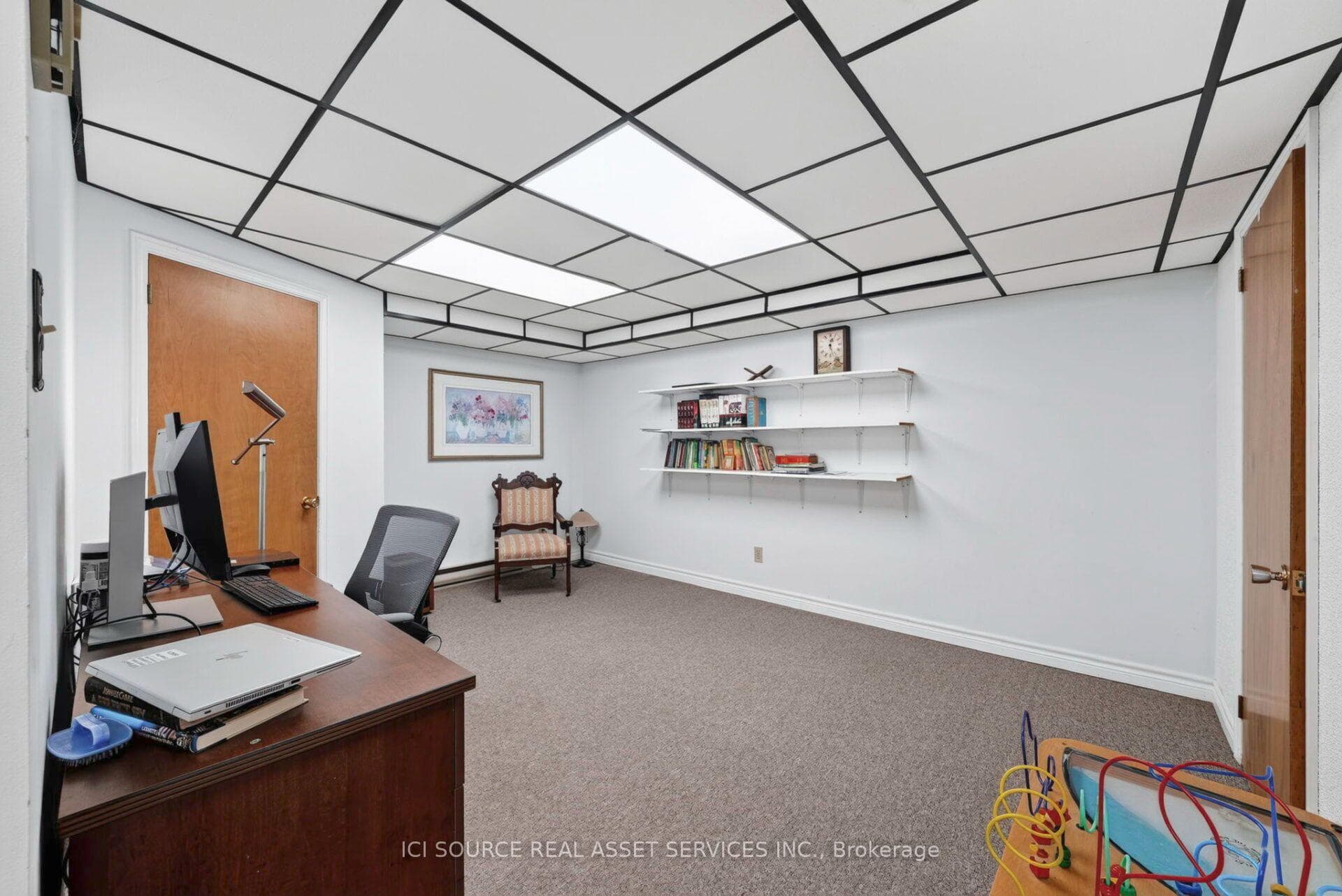 1215 Princess Street photo 29