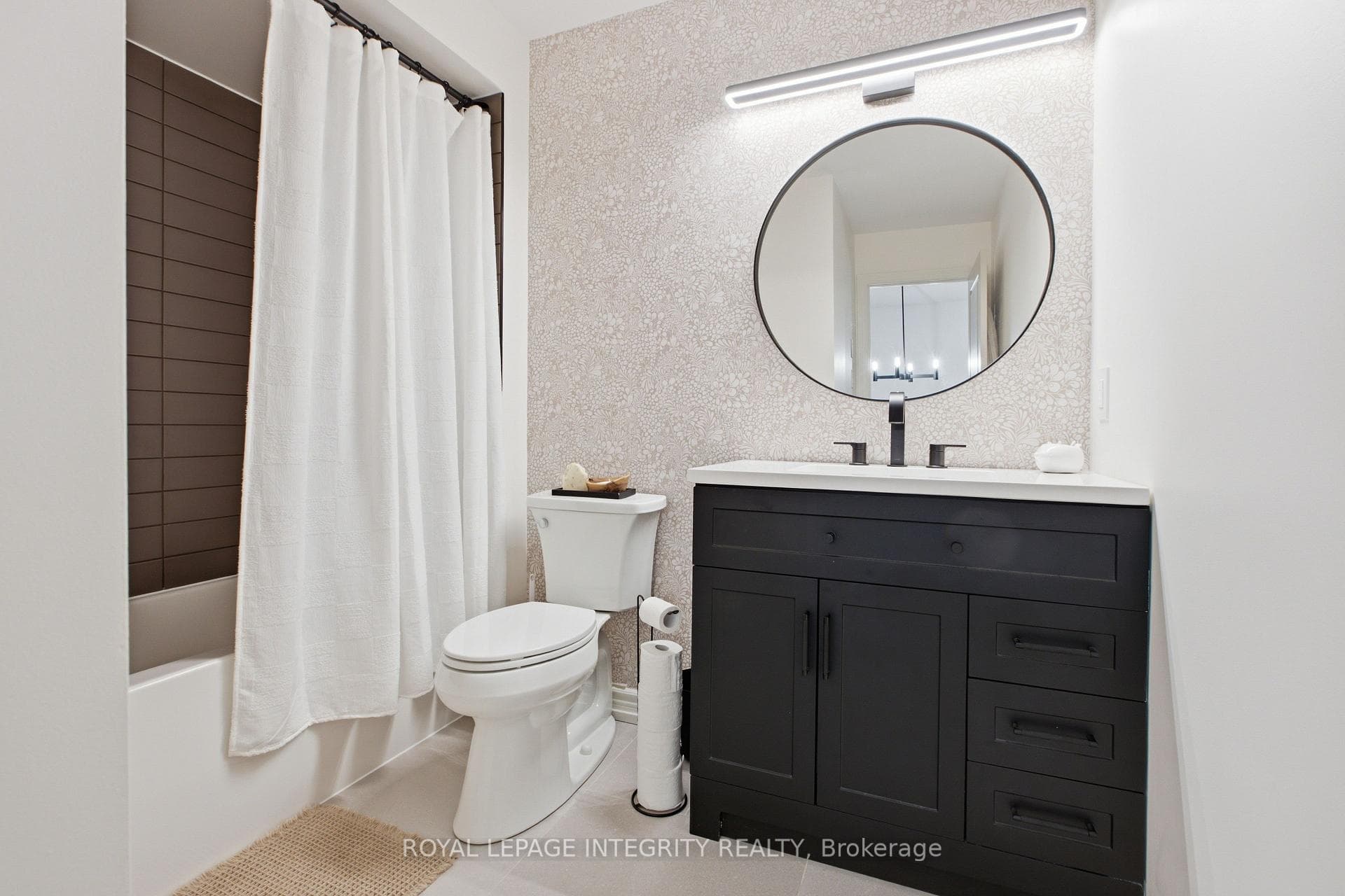 246 Cooks Mill Crescent photo 21