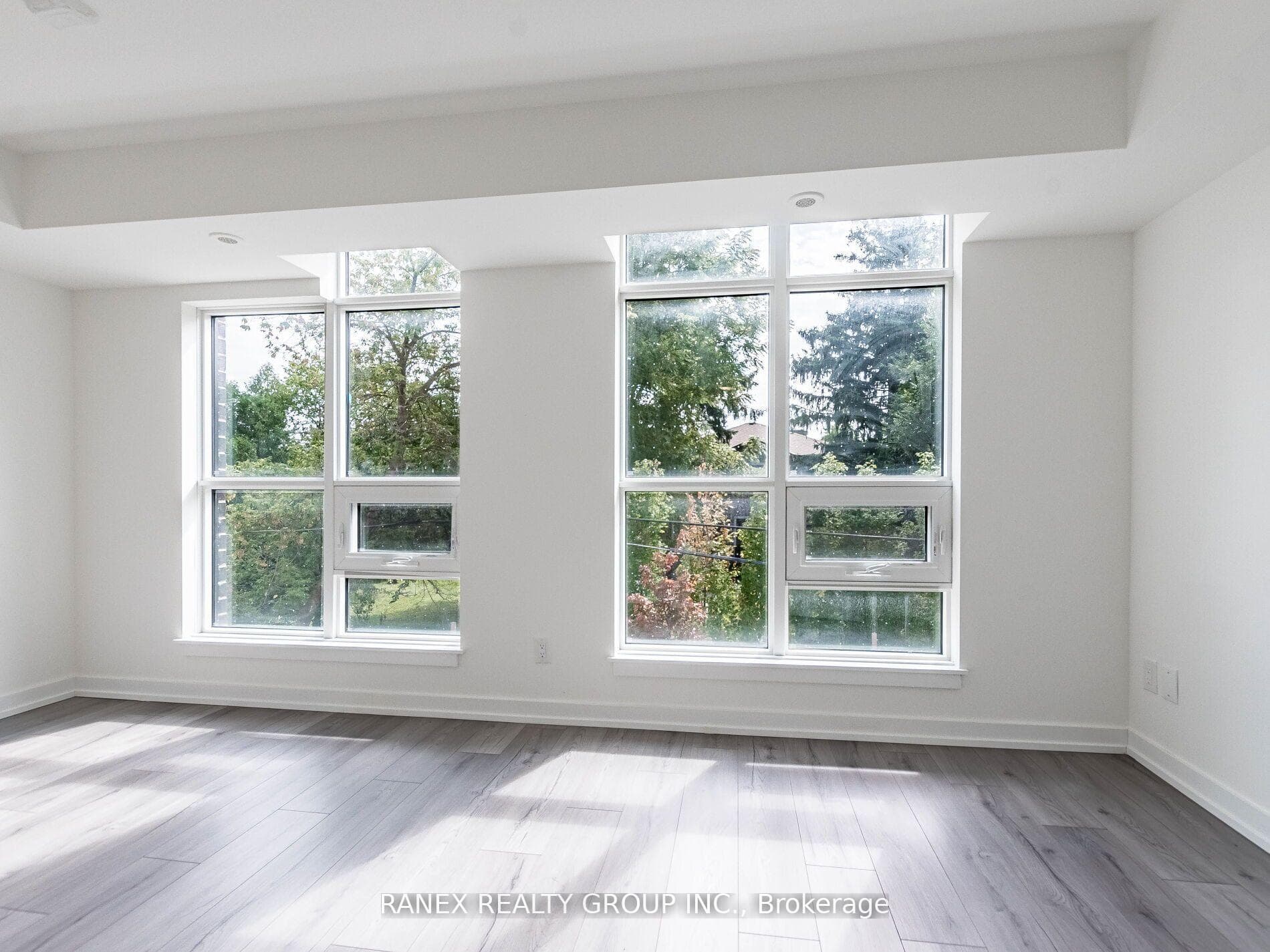 851 Sheppard Avenue Unit 21 photo 13
