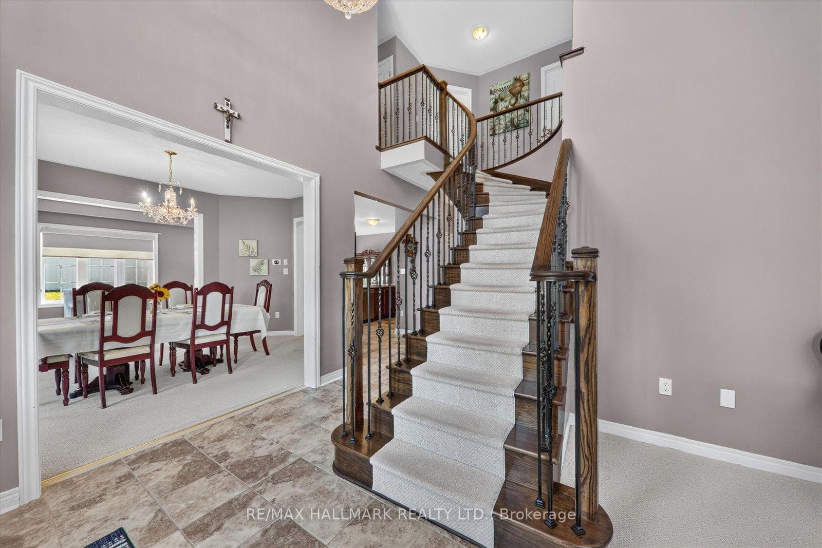 824 Black Cherry Drive photo 9