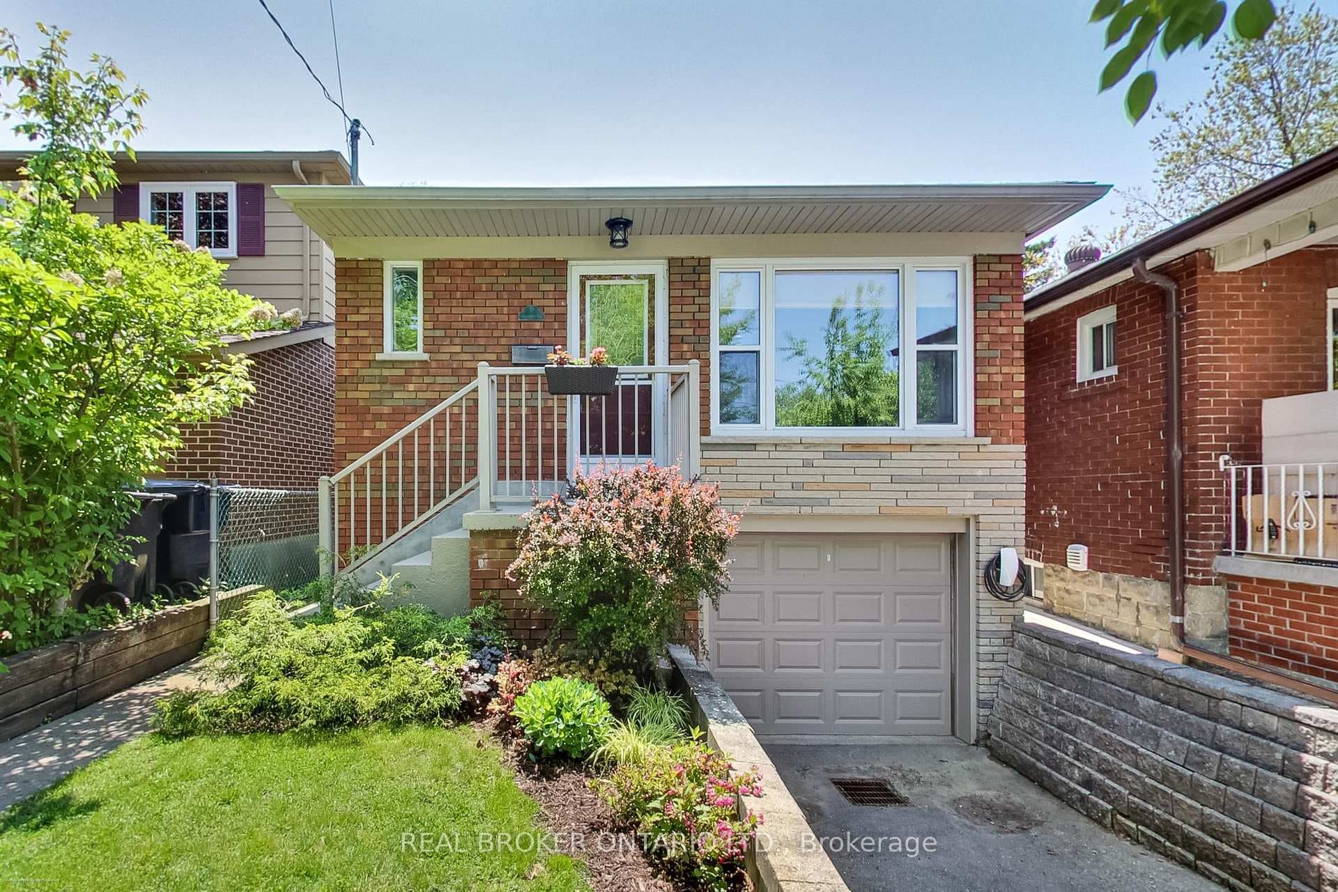 9 Craiglee Drive photo 1