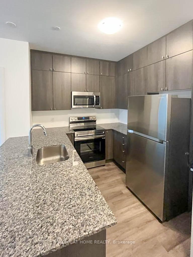 460 Gordon Krantz Avenue Unit 411 photo 5