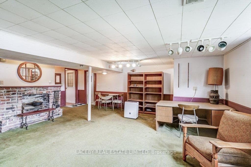 26 Webster Drive photo 17