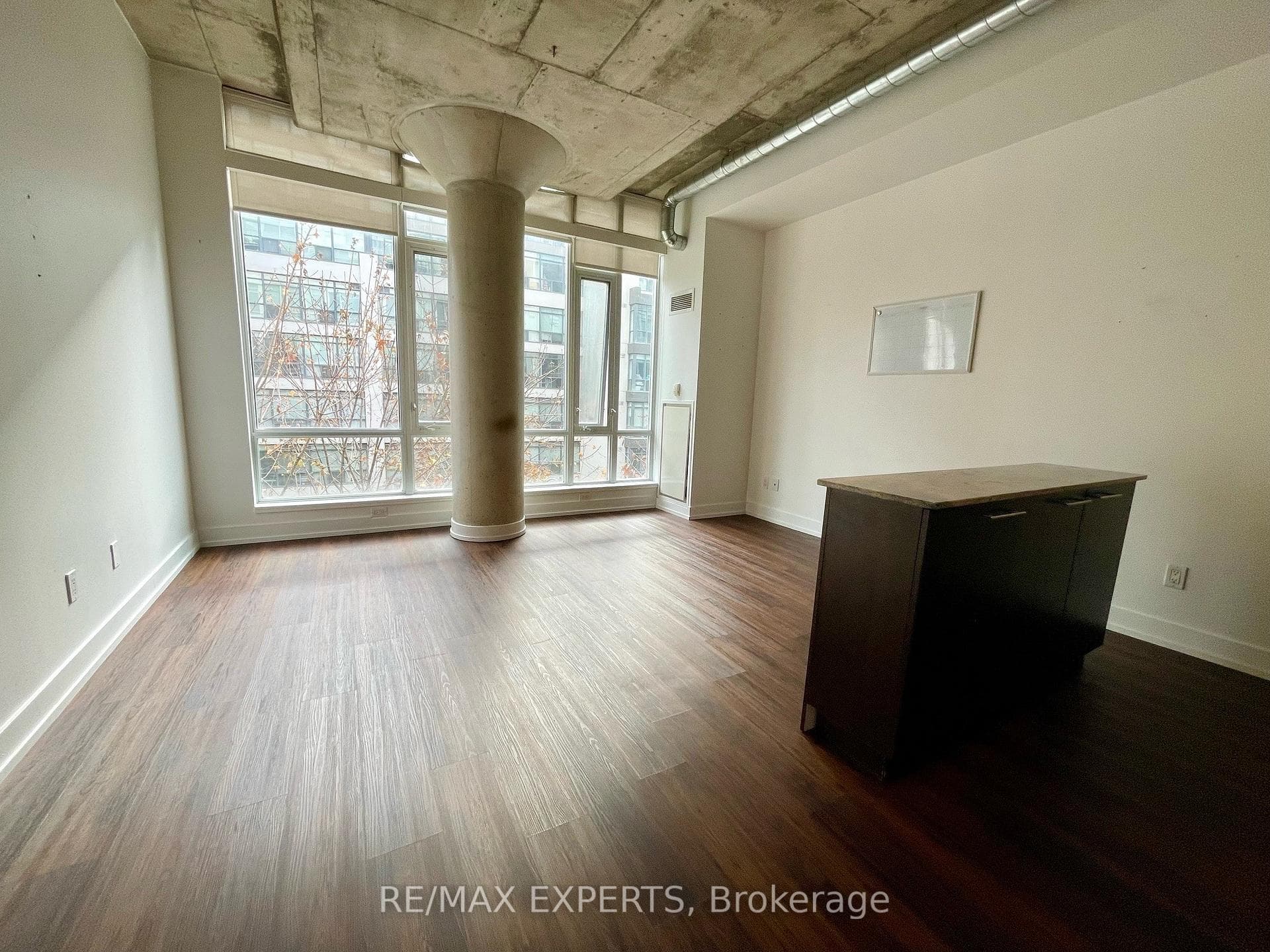 66 Portland Street Unit 405 photo 4