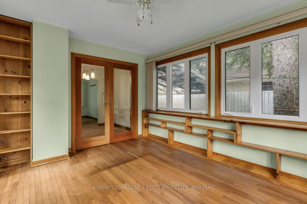 107 Queen Mary Road photo 11