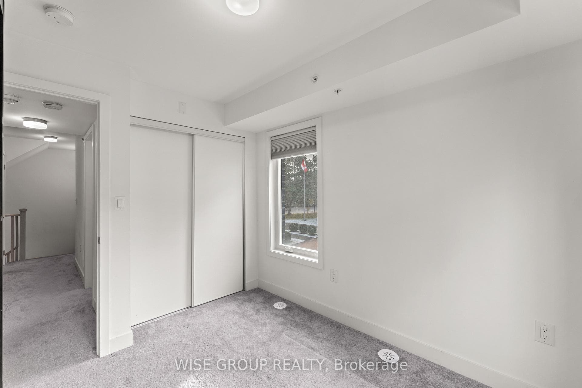 3476 Widdicombe Way Unit 15 photo 42