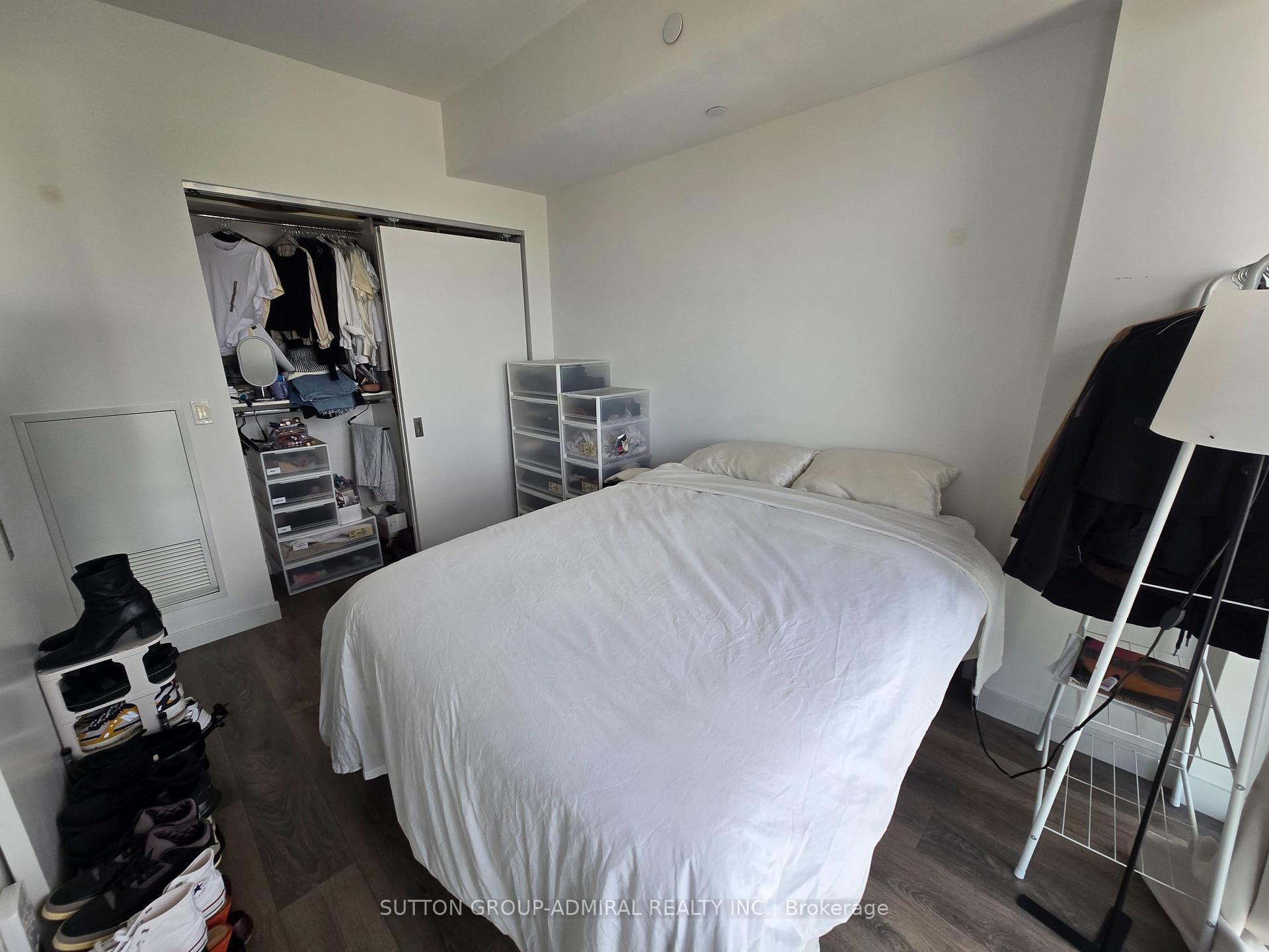 215 Queen Street Unit 1802 photo 10