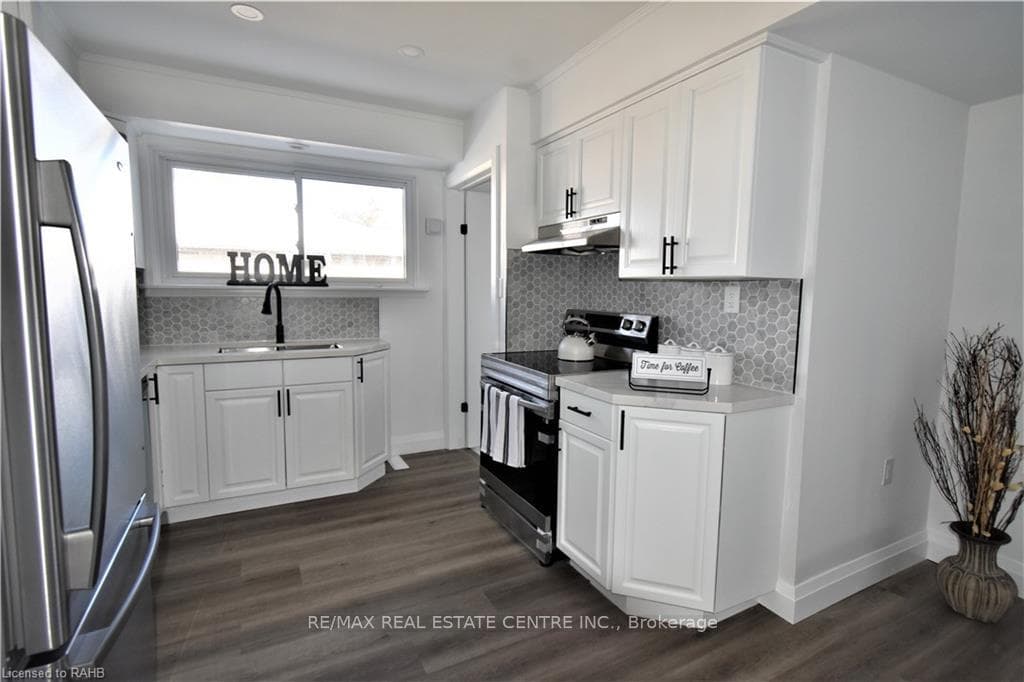 346 Brompton Avenue Unit MAIN photo 5