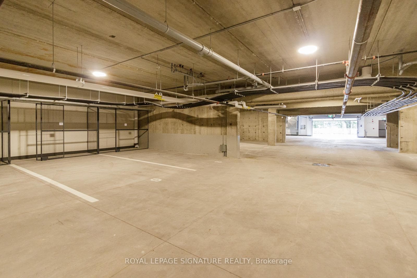 121 Mary Street Unit 208 photo 31