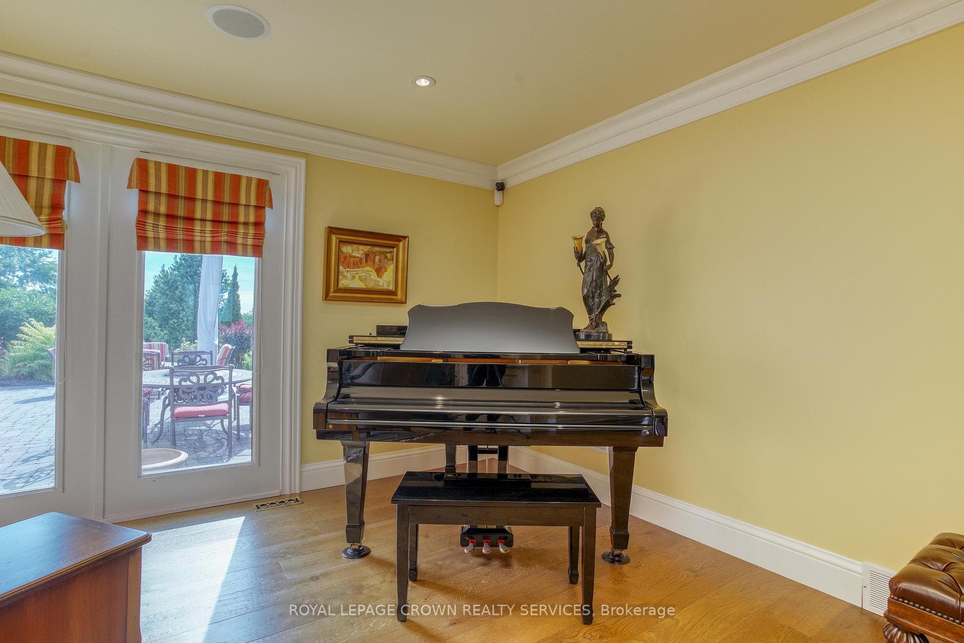 146 Silver Maple Crescent photo 10