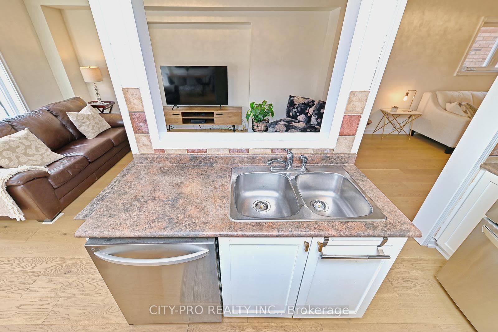 3416 Spirea Terrace photo 21